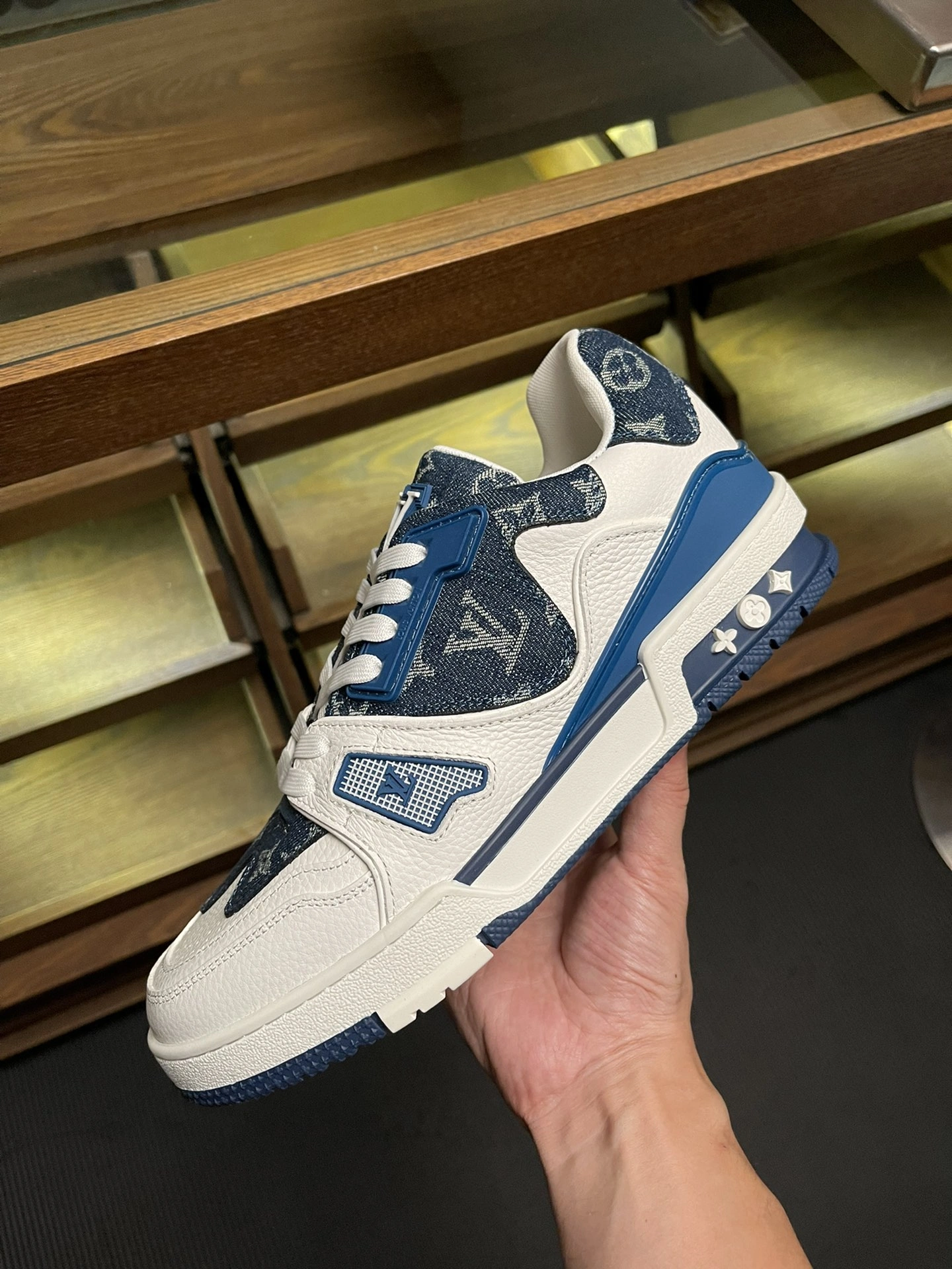 Classic Men L*ouis V*uitton Top Sneaker Trainer RR230330- 4045