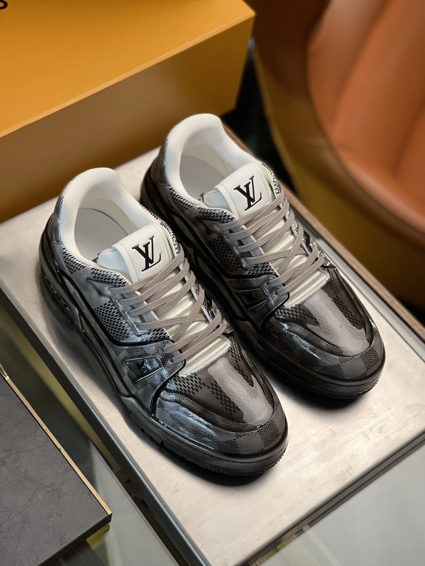 Men L*ouis V*uitton Top Sneaker Trainer RR230406- BestValue 4020