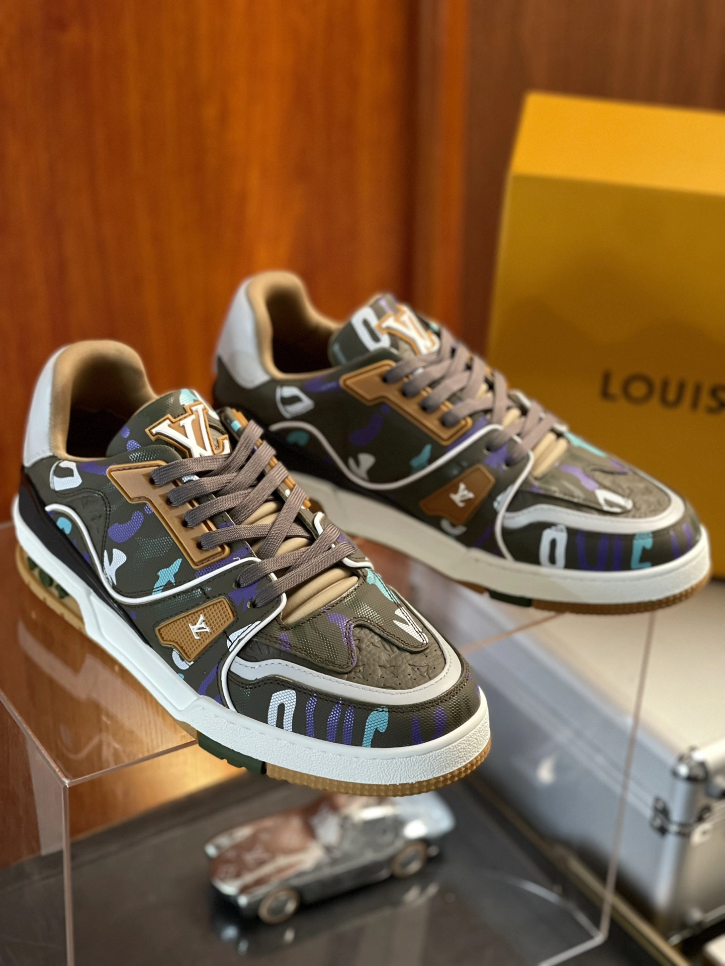 Functional Men L*ouis V*uitton Top Sneaker Trainer RR230406- 4011