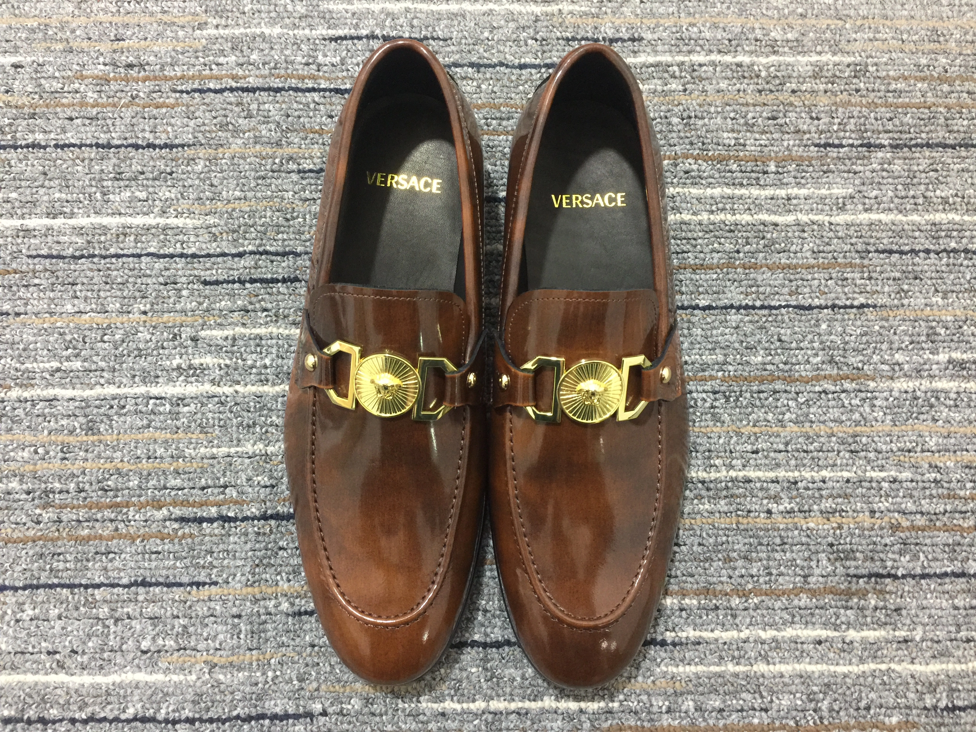 SmoothTexture Men V*ersace Top Loafer 6679