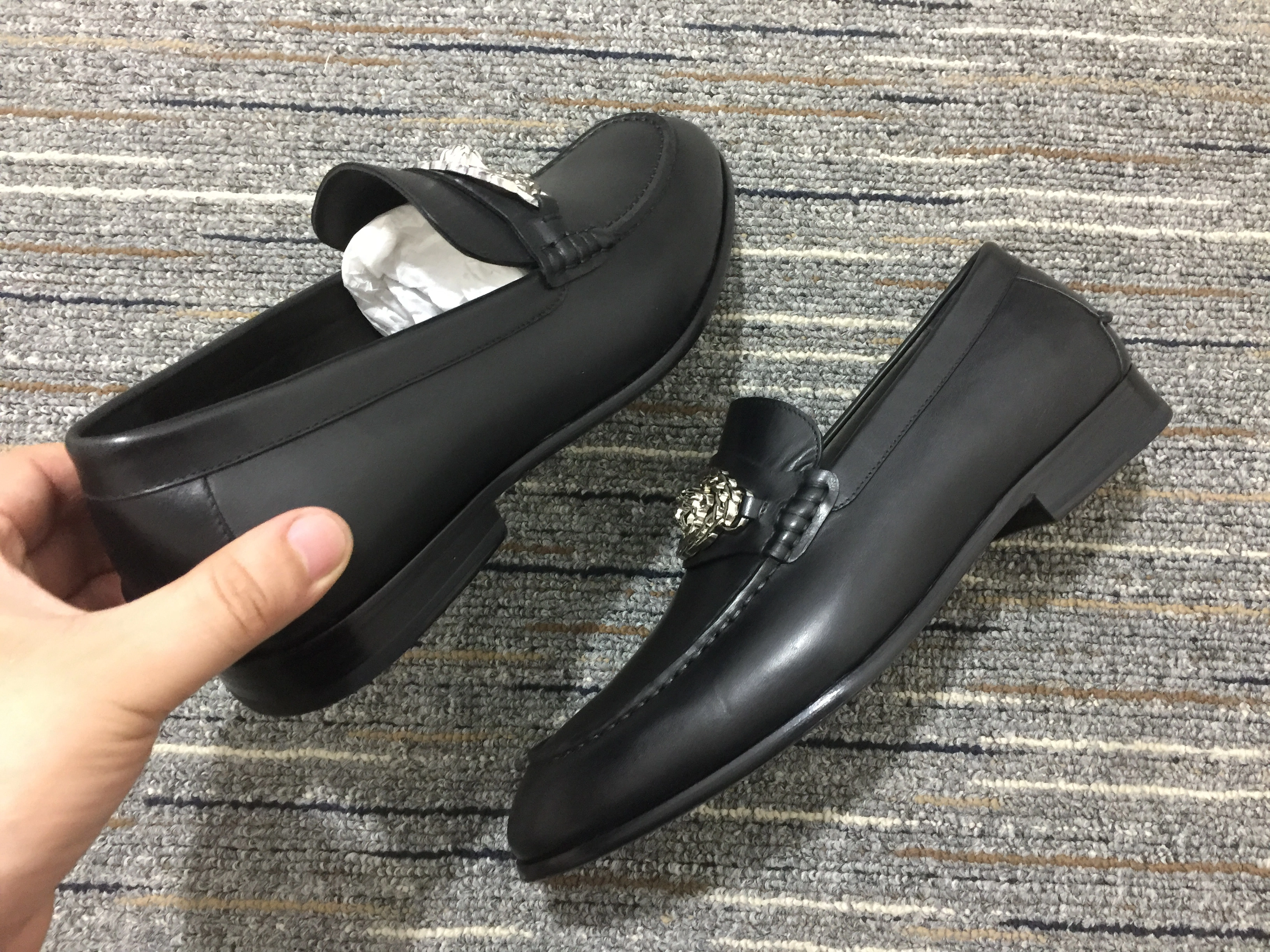 MoistureWicking Men V*ersace Top Loafer 6681