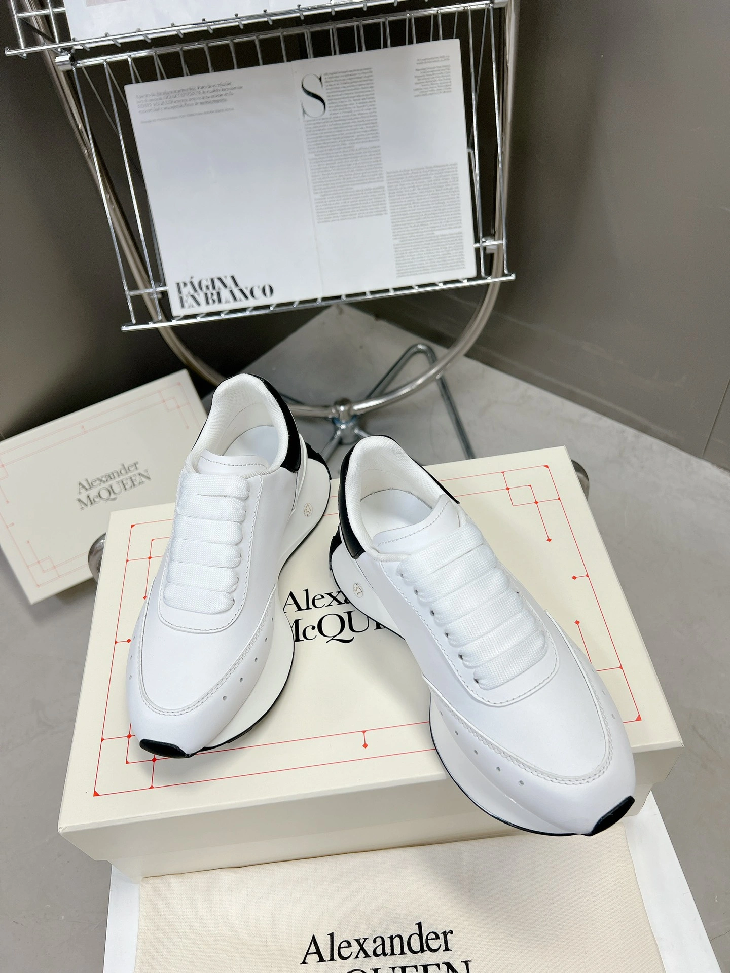 ModernLook Men Women A*lexander M*cqueen Top Sneaker CP 20230608- 3077
