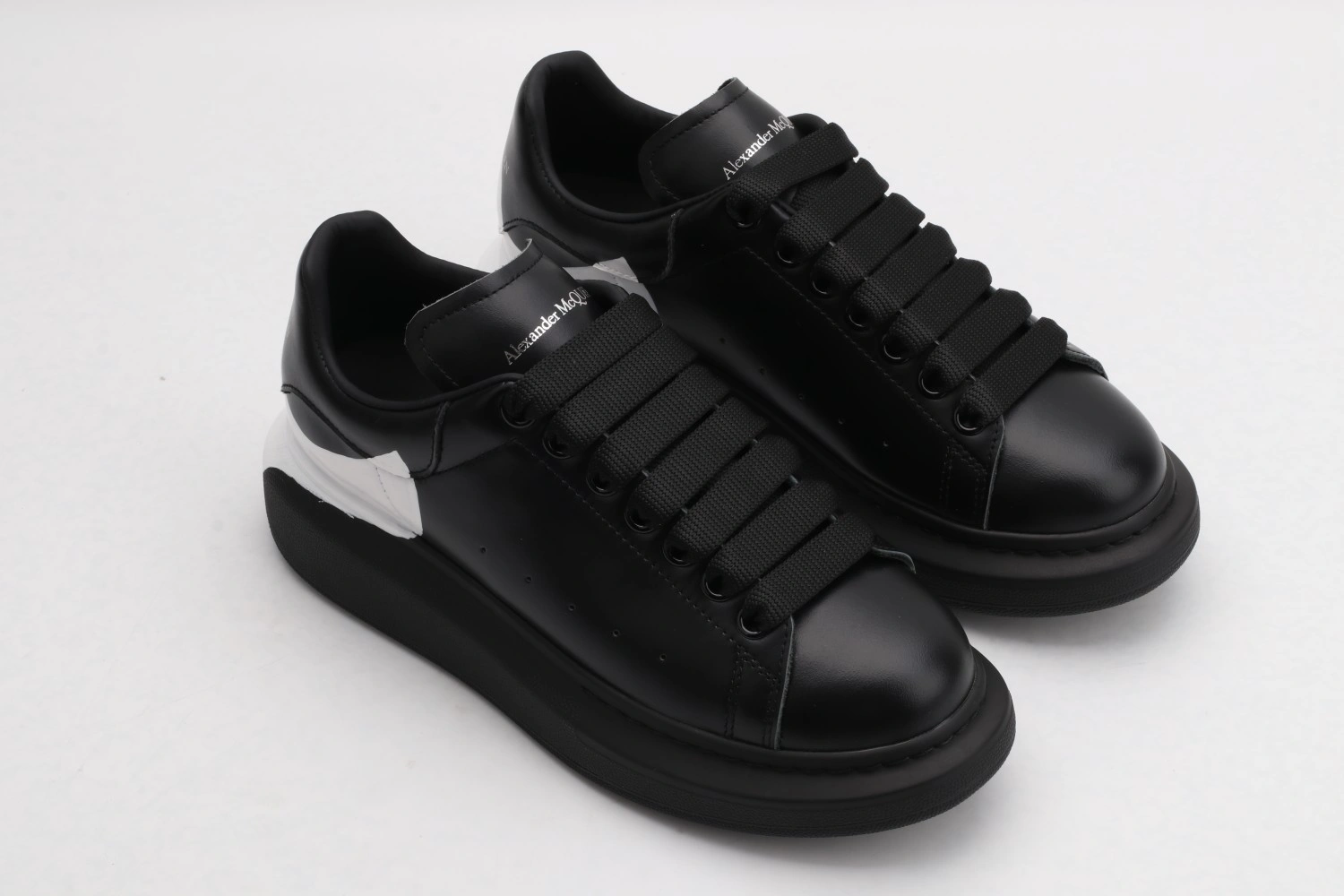 Supportive Men Women A*lexander M*cqueen Top Sneaker 3135
