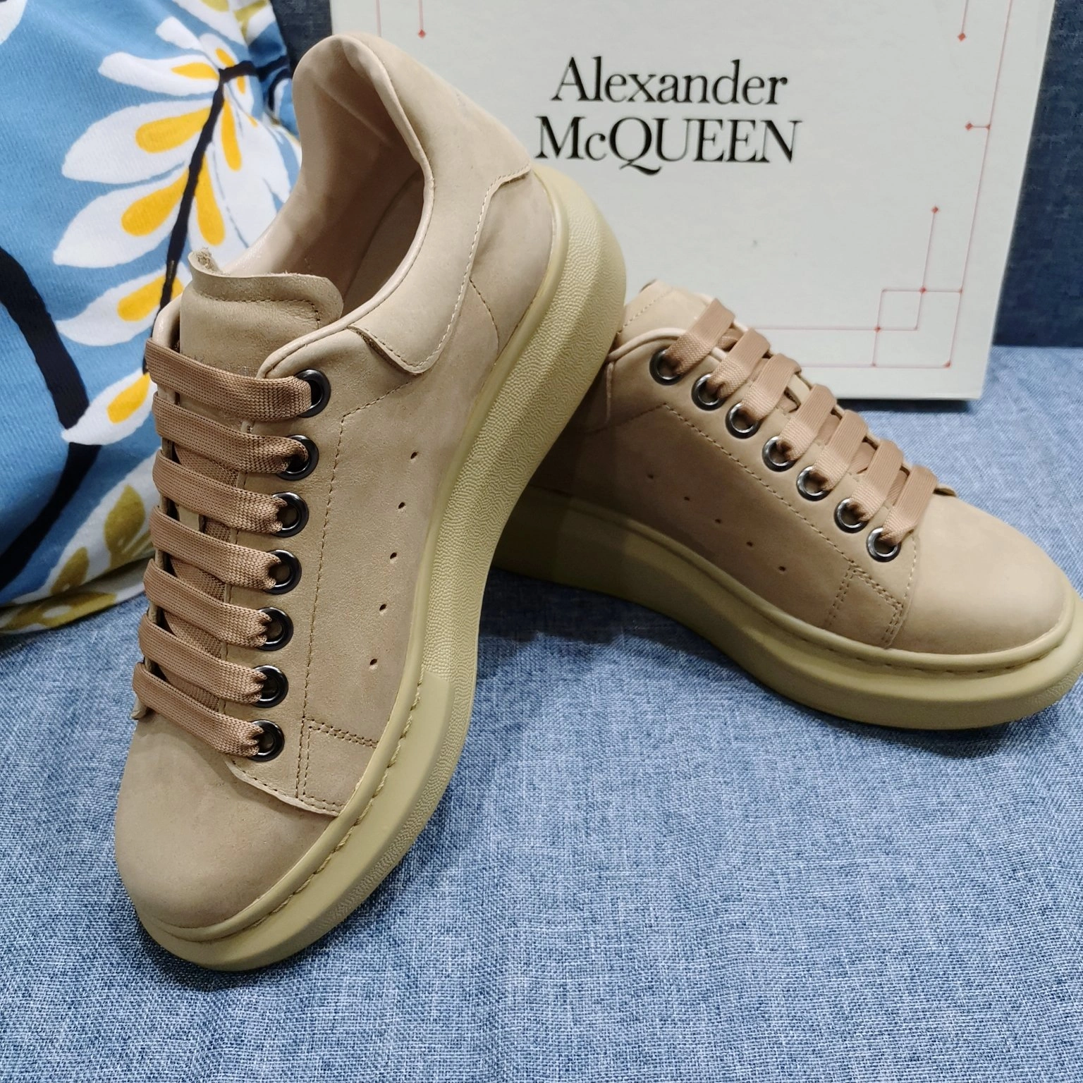 FreshLook Men Women A*lexander M*cqueen Top Sneaker 3142