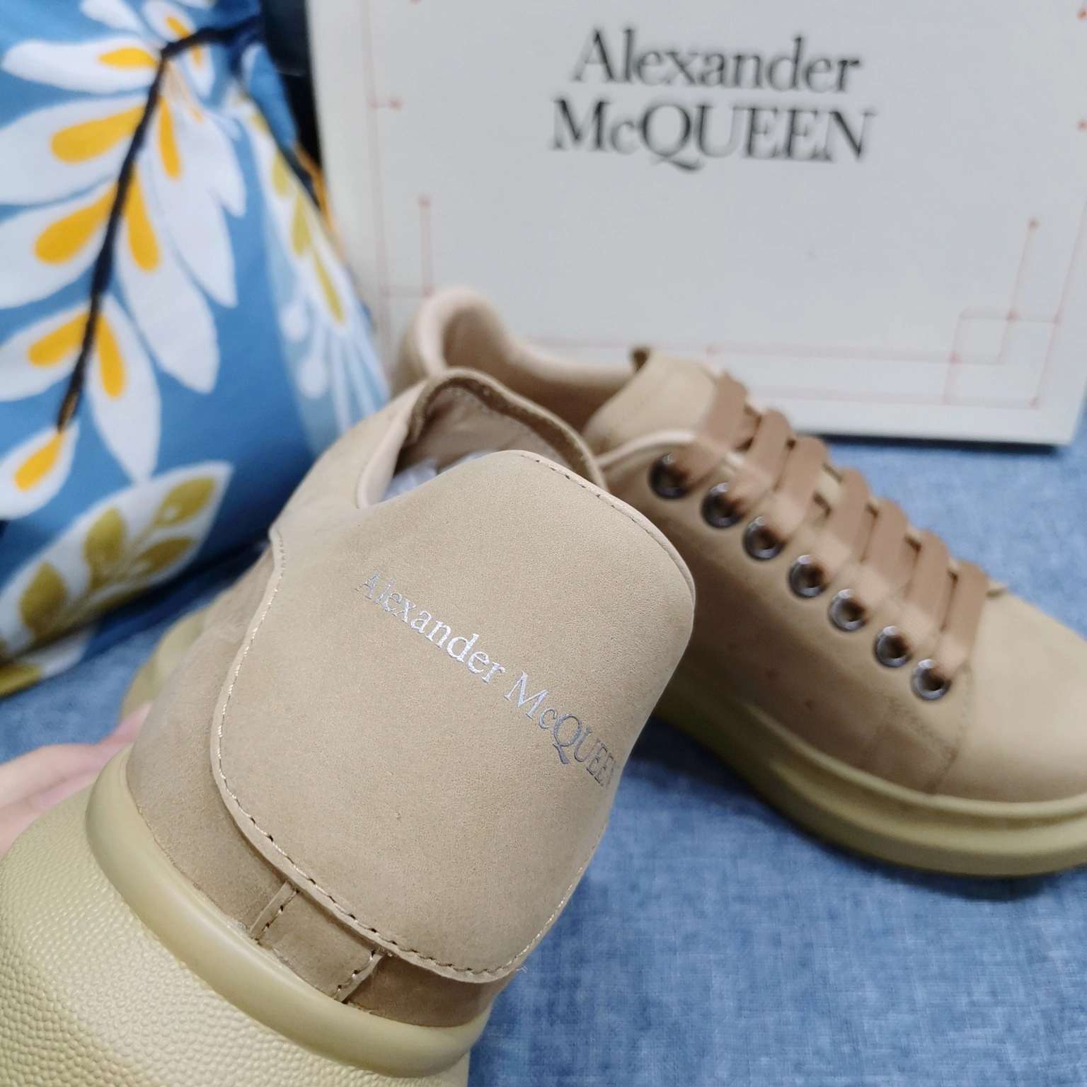 FreshLook Men Women A*lexander M*cqueen Top Sneaker 3142