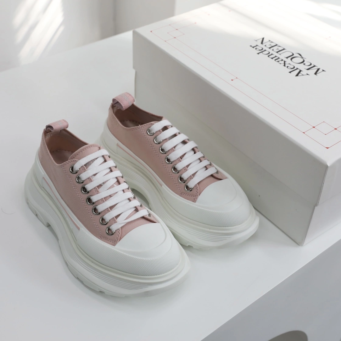Resilient Men Women A*lexander M*cqueen Top Sneaker 3122