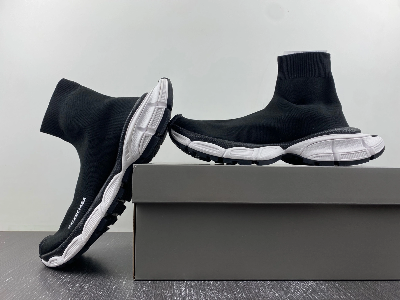 FreshLook Men Women B*alenciaga Speed Top Sneaker AME20240116- 4356
