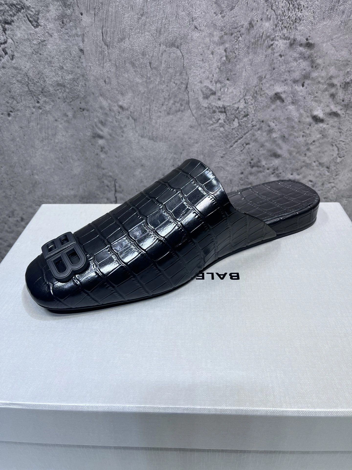 Trendsetting Men Women B*alenciaga Top Slippers CP230310- 4495