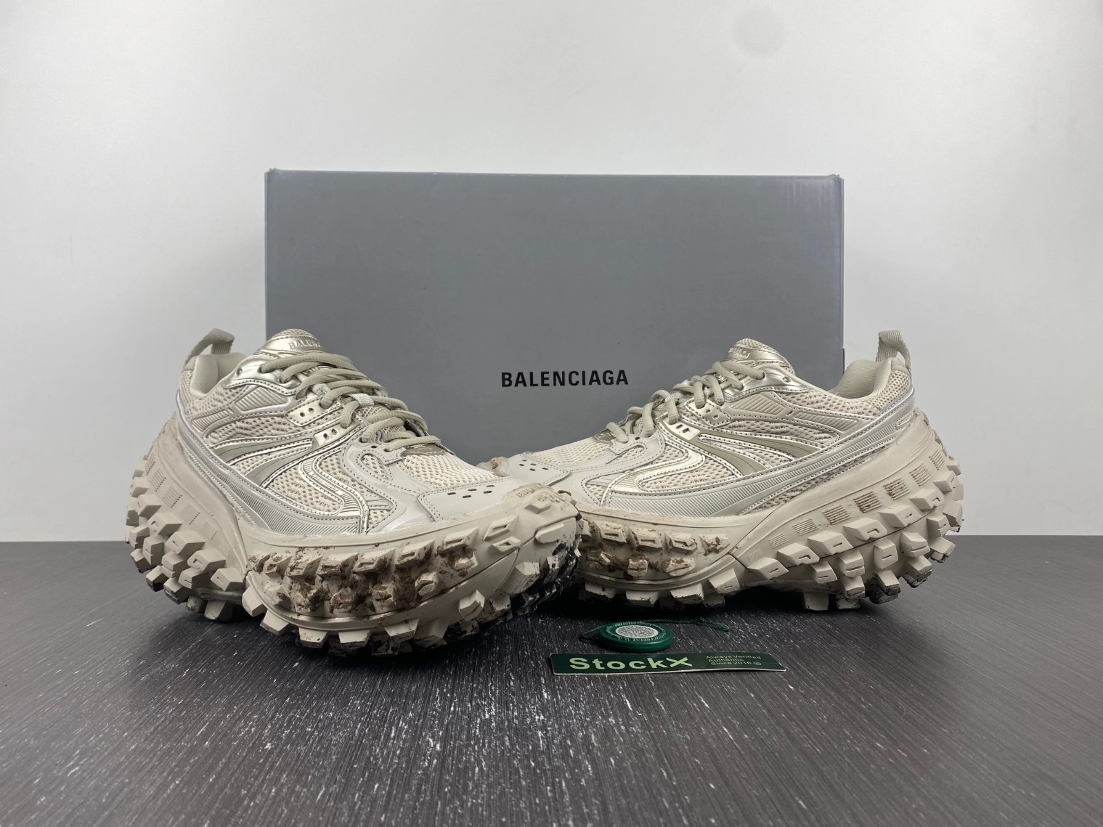 FashionForward Men Women B*alenciaga Top Sneaker Defender AME 4442