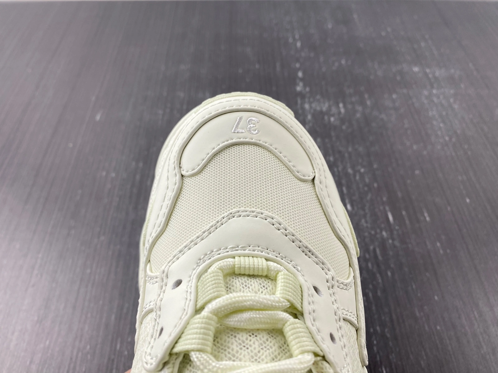 Men Women B*alenciaga Top Sneaker Triple s AM221111- Cozy 4536