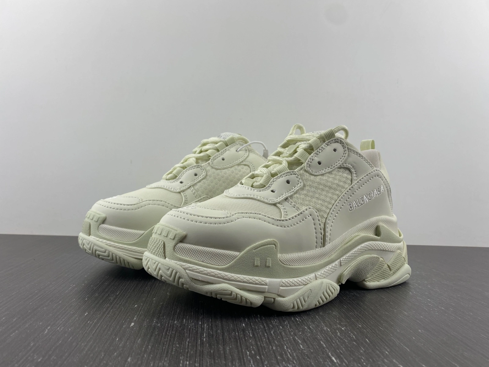 Men Women B*alenciaga Top Sneaker Triple s AM221111- Cozy 4536