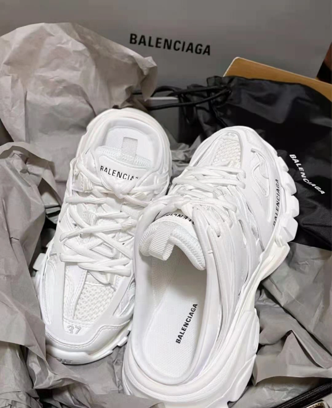 GoAnywhere Men Women B*alenciaga Top Sneaker 4639