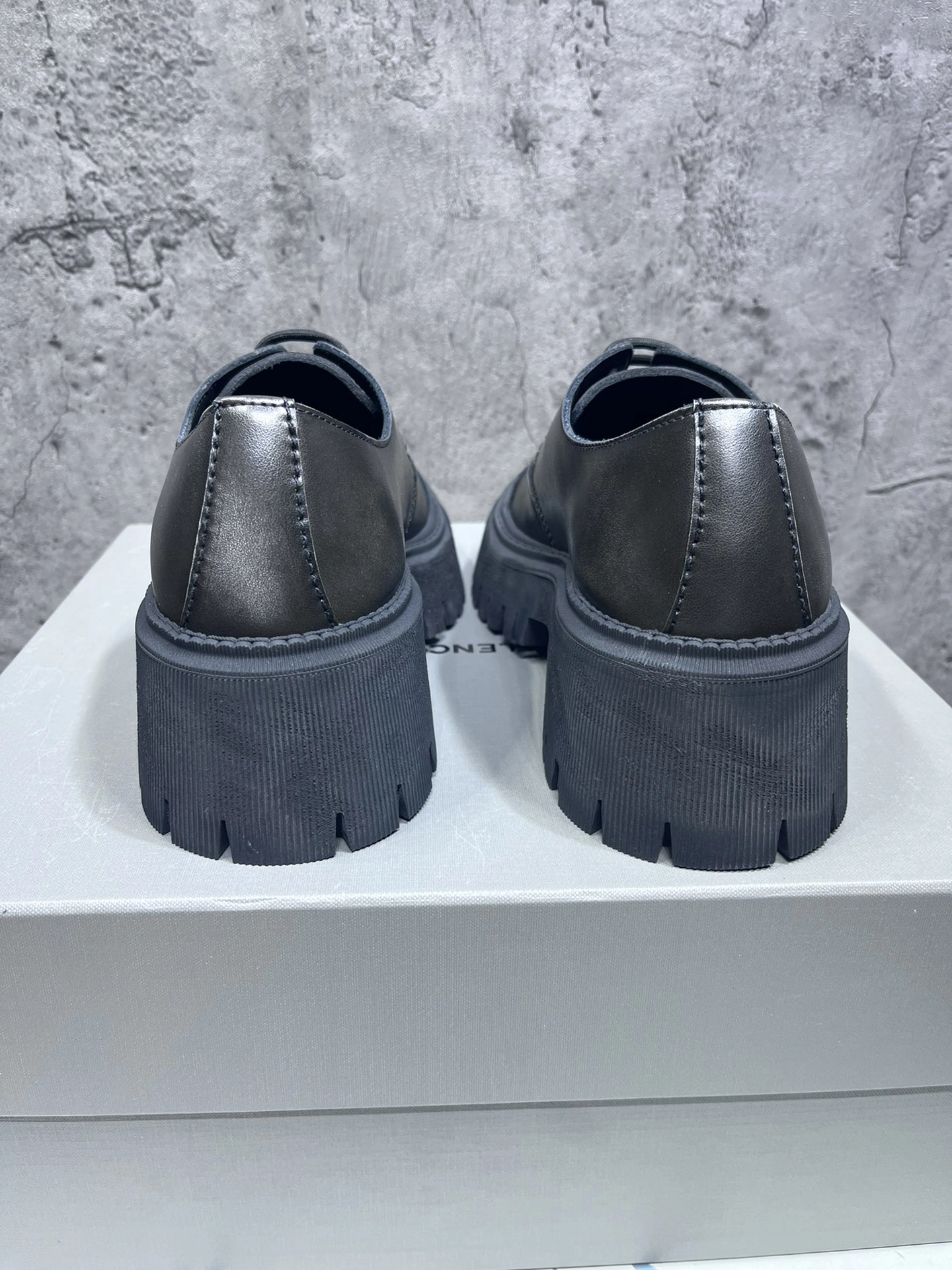 Men Women B*alenciaga Top sneakers CP EasyCare 4490