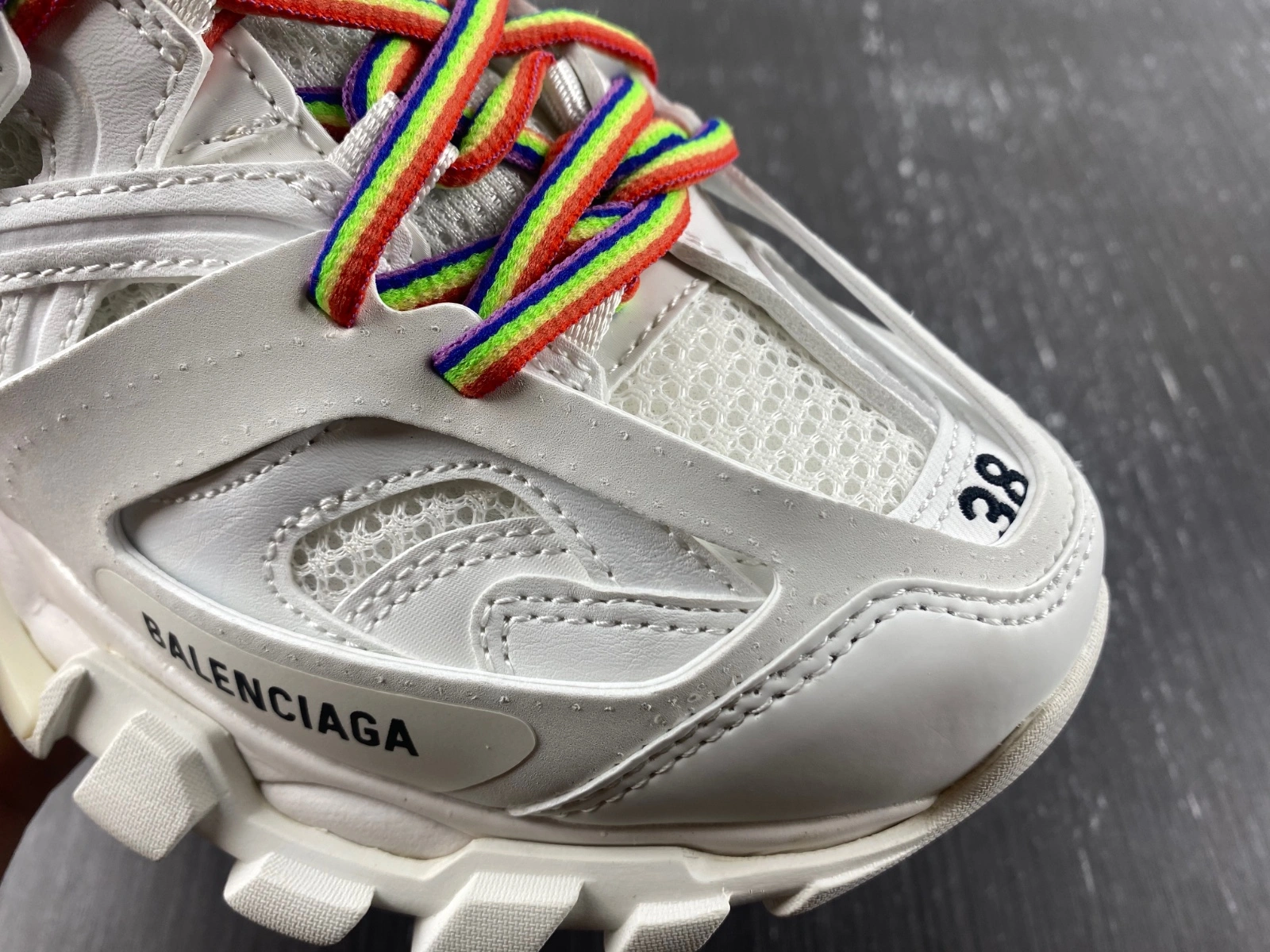 TechFriendly Men Women B*alenciaga Track AM221226- 4510