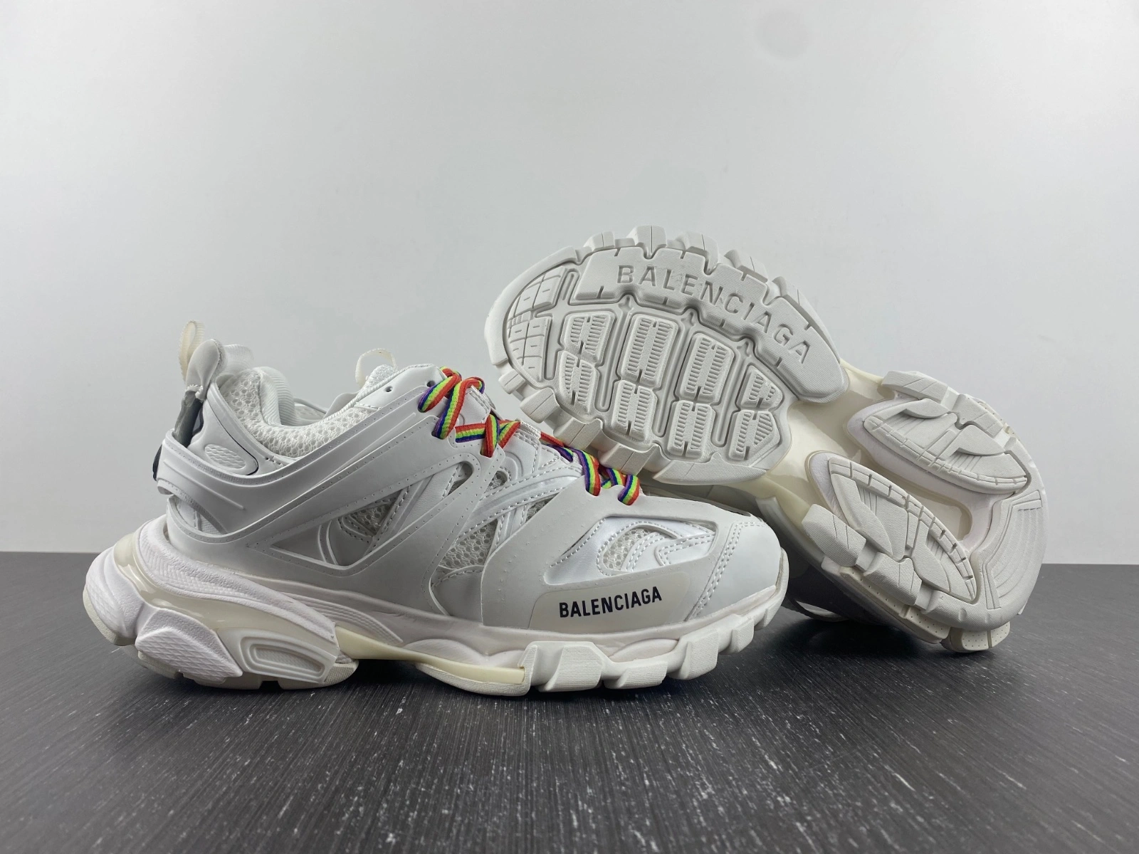 TechFriendly Men Women B*alenciaga Track AM221226- 4510