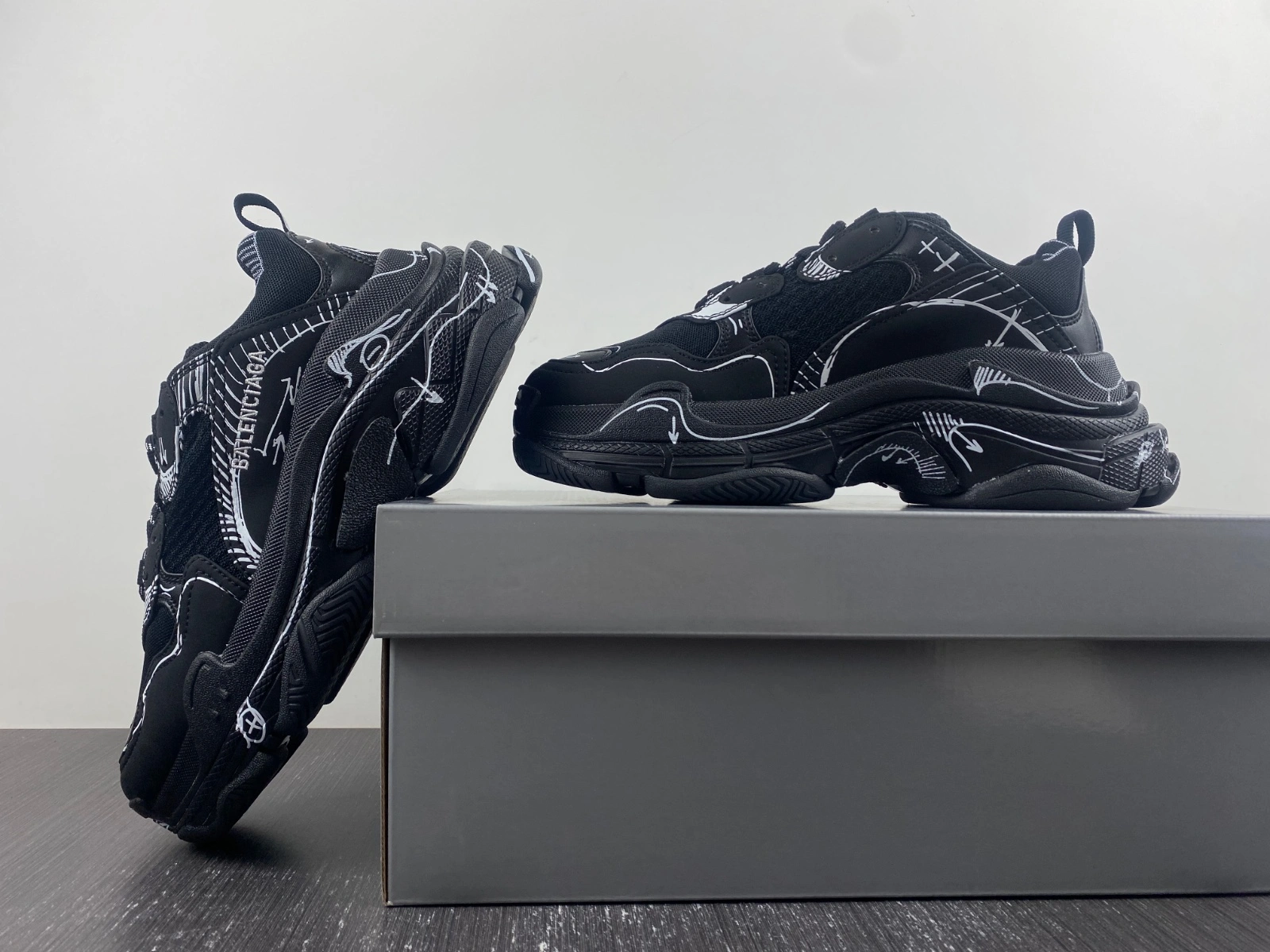 Unisex Men Women B*alenciaga Triple s AM20230619 - 4453