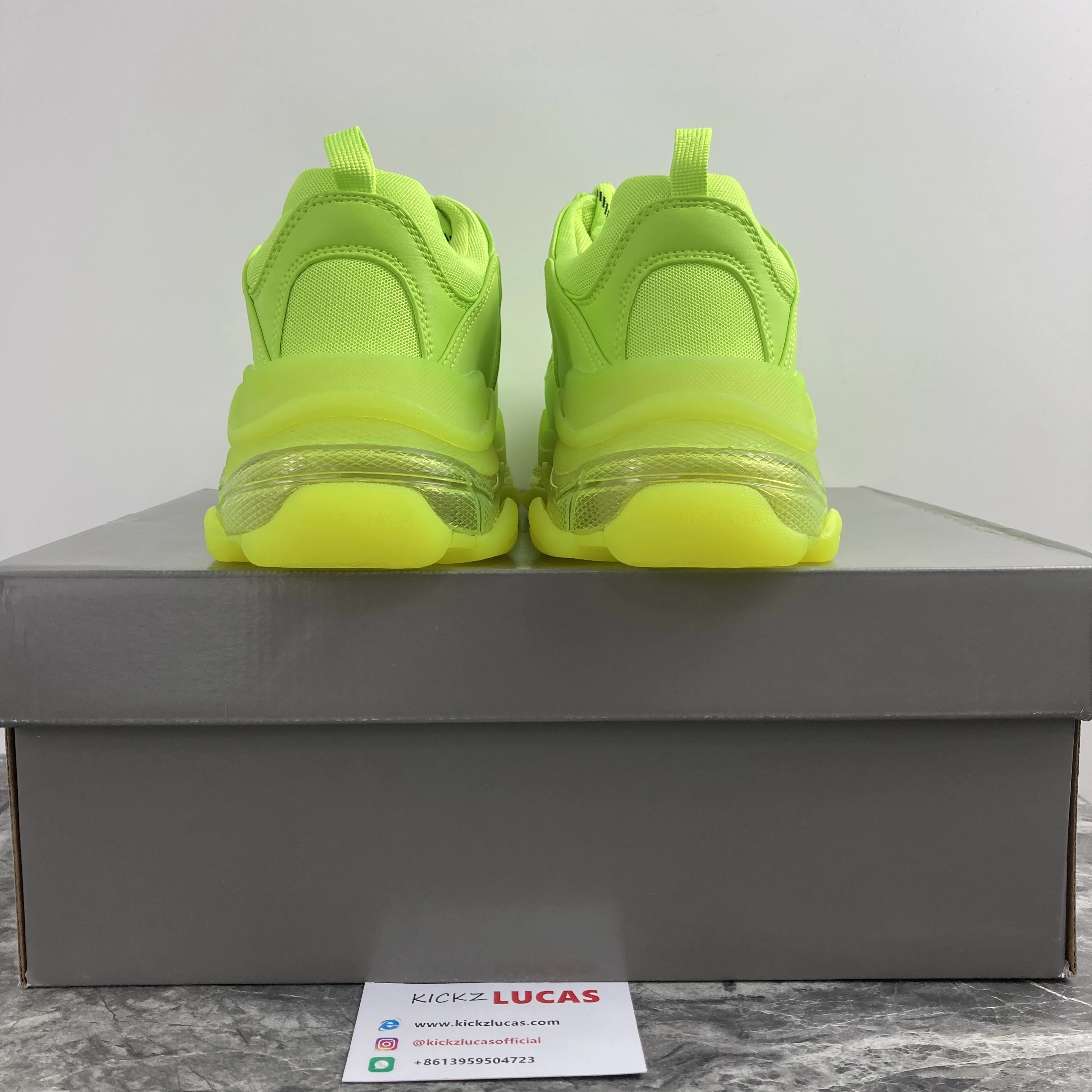 Men Women B*alenciaga Triples Top Sneaker AM230325- FashionForward 4479
