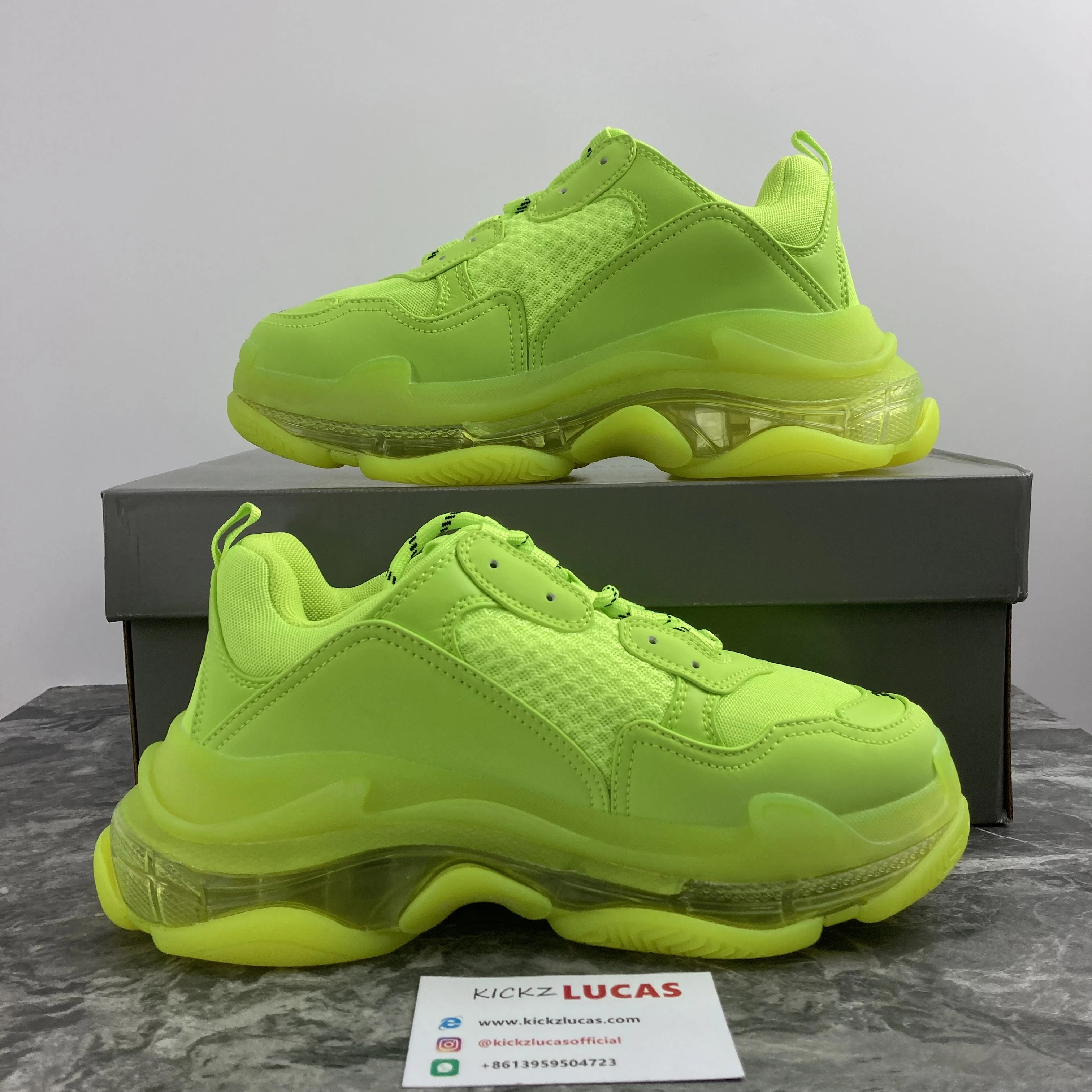 Men Women B*alenciaga Triples Top Sneaker AM230325- FashionForward 4479