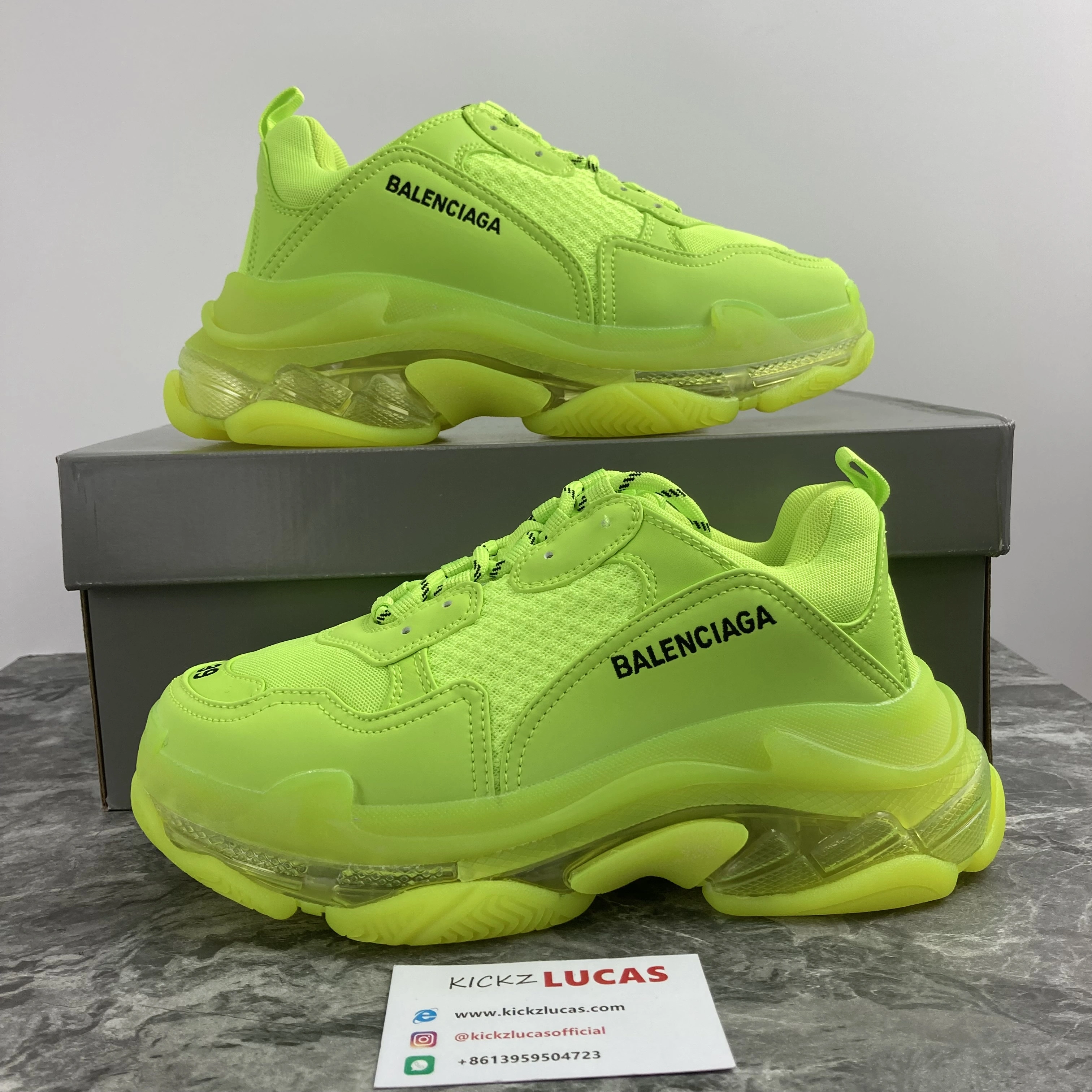 Men Women B*alenciaga Triples Top Sneaker AM230325- FashionForward 4479