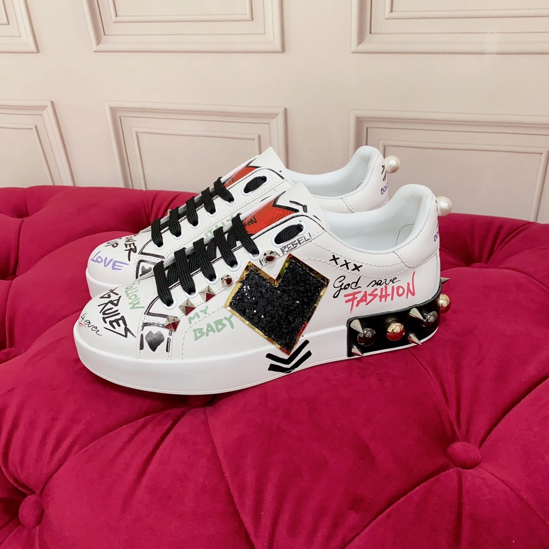 Men Women D*G LOW Sneaker TravelReady 6001