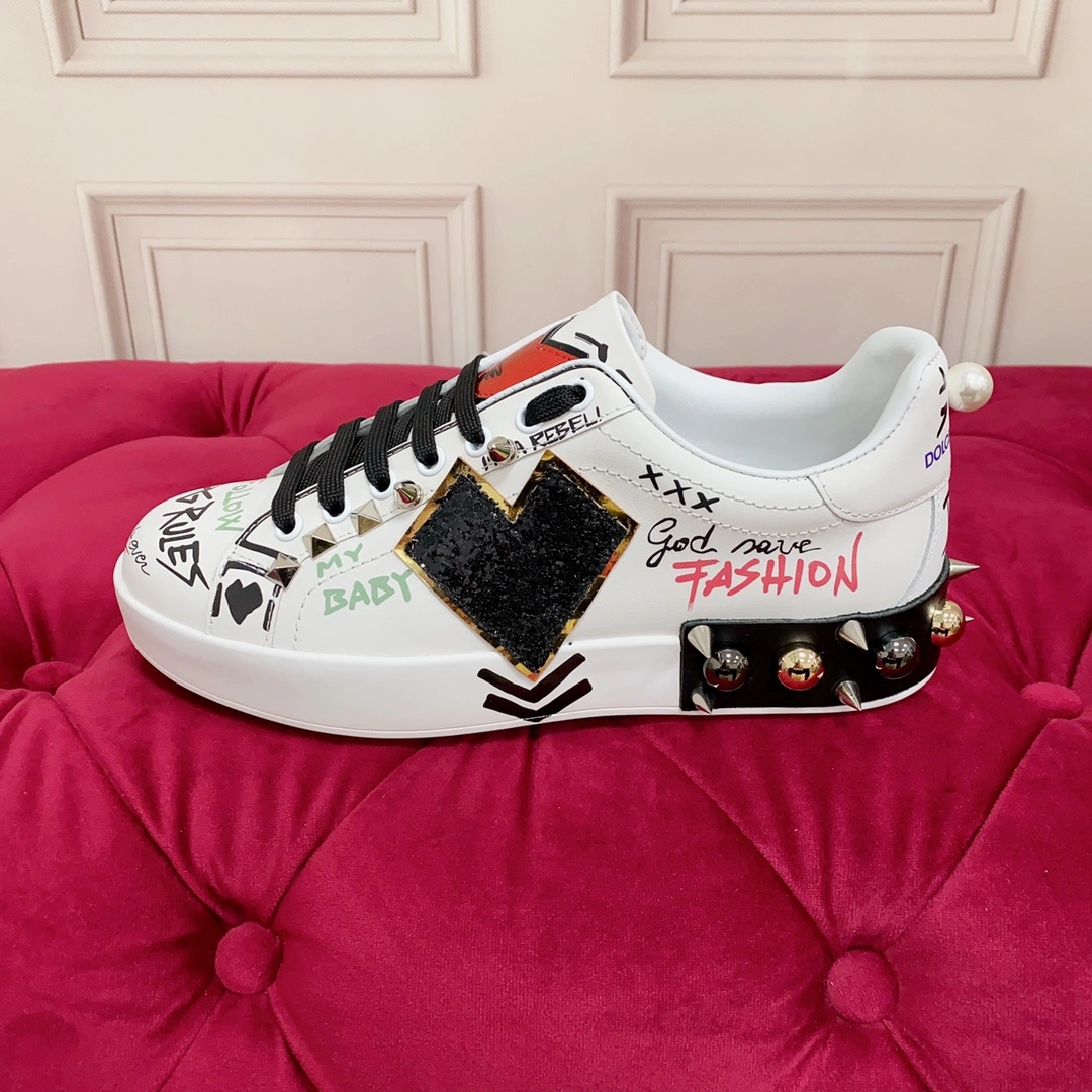 Men Women D*G LOW Sneaker TravelReady 6001