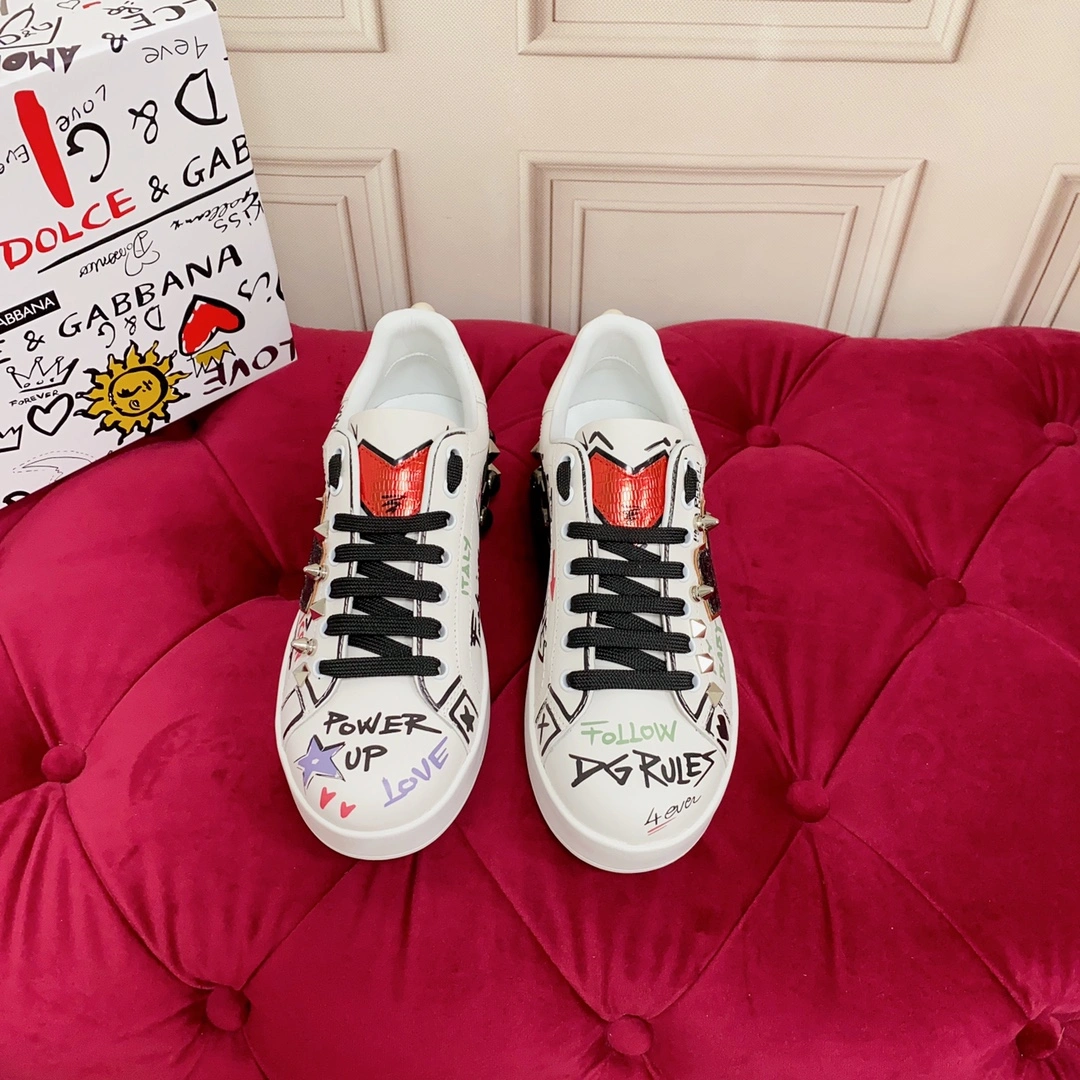 Men Women D*G LOW Sneaker TravelReady 6001