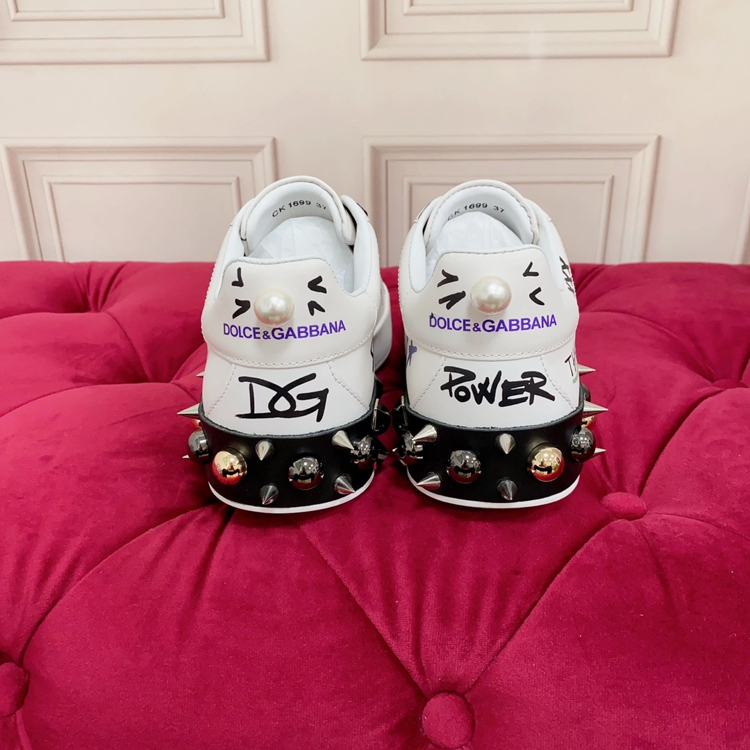 Men Women D*G LOW Sneaker TravelReady 6001