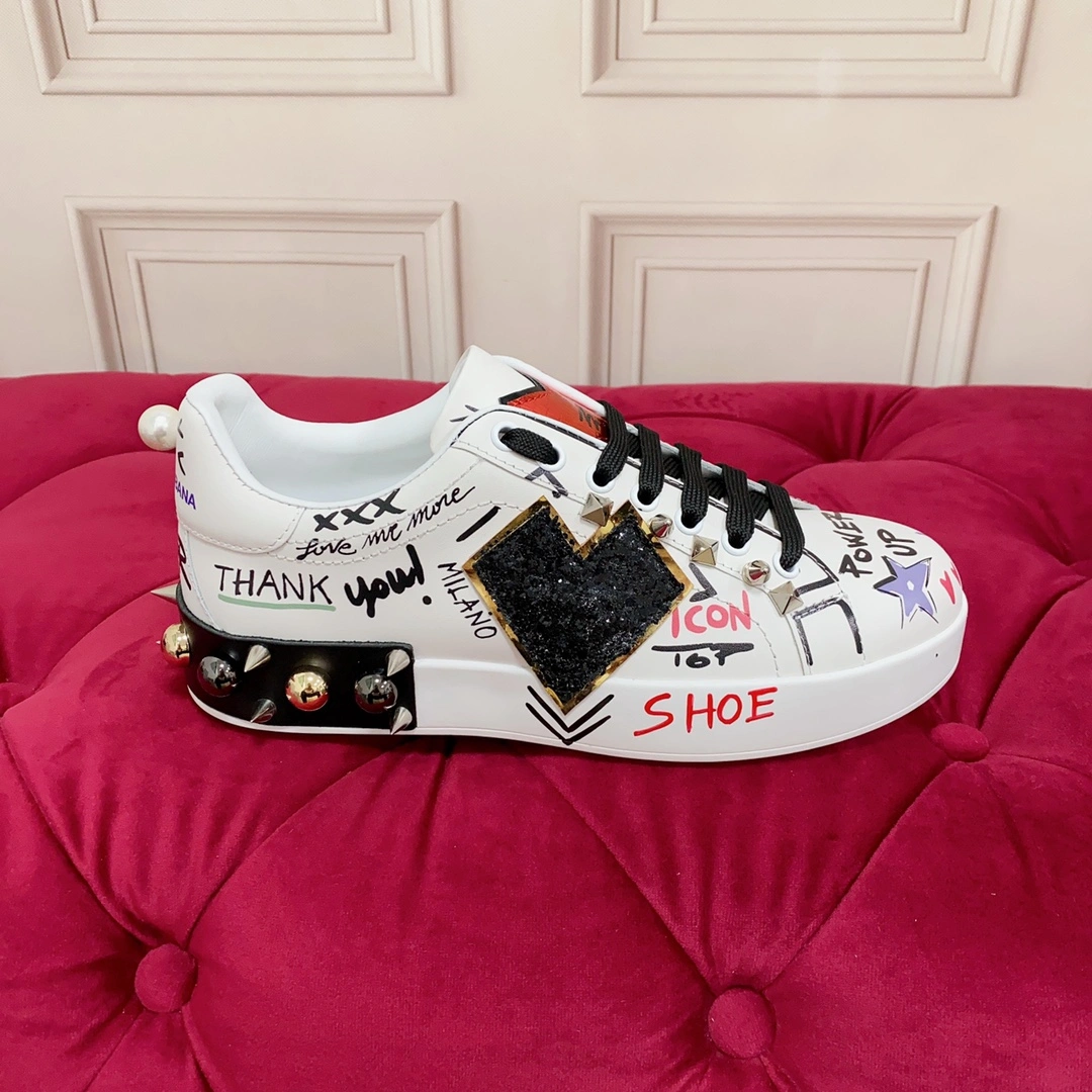 Men Women D*G LOW Sneaker TravelReady 6001