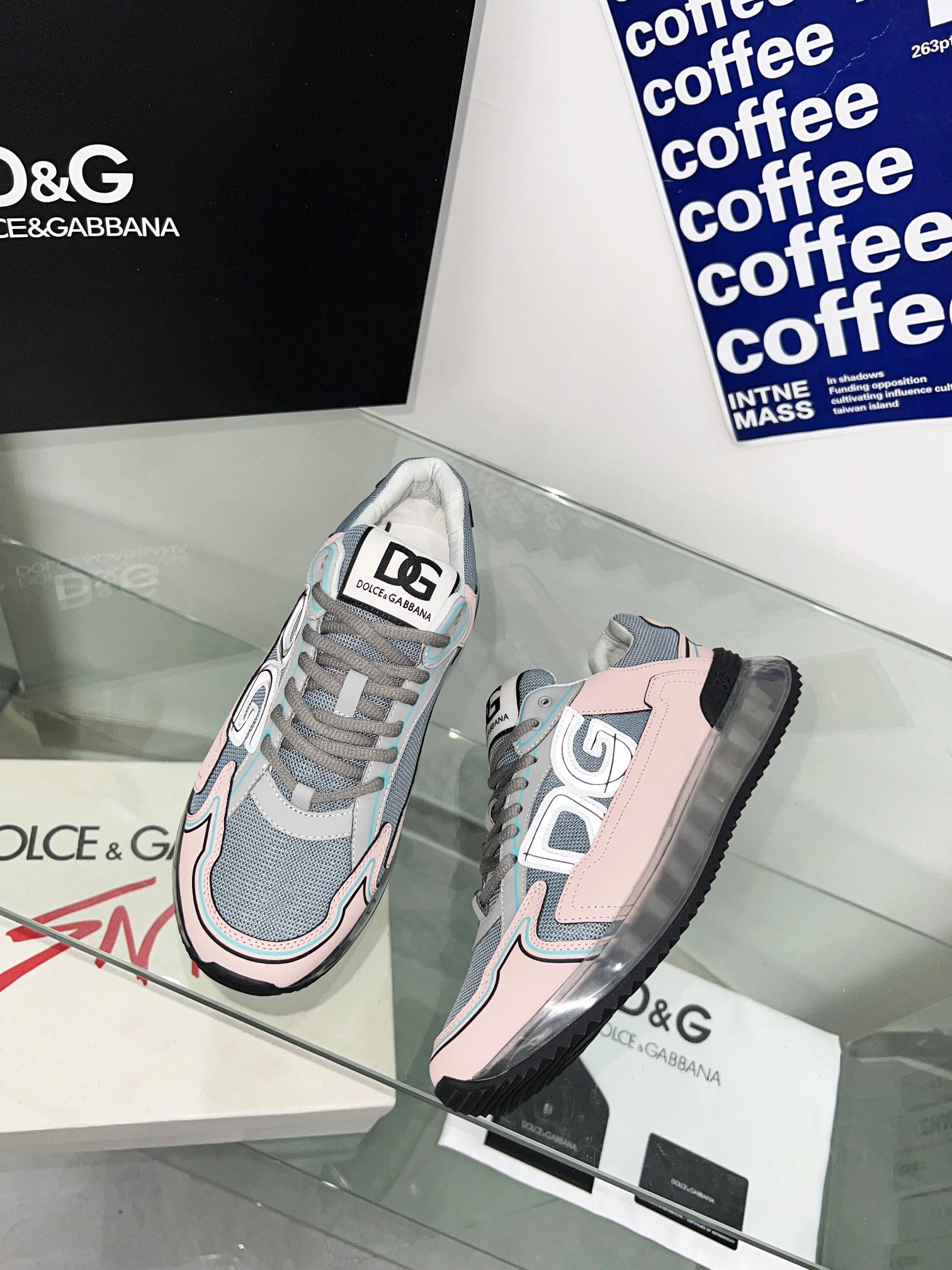 WellDesigned Men Women D*G LOW Sneaker 20230814- 5904