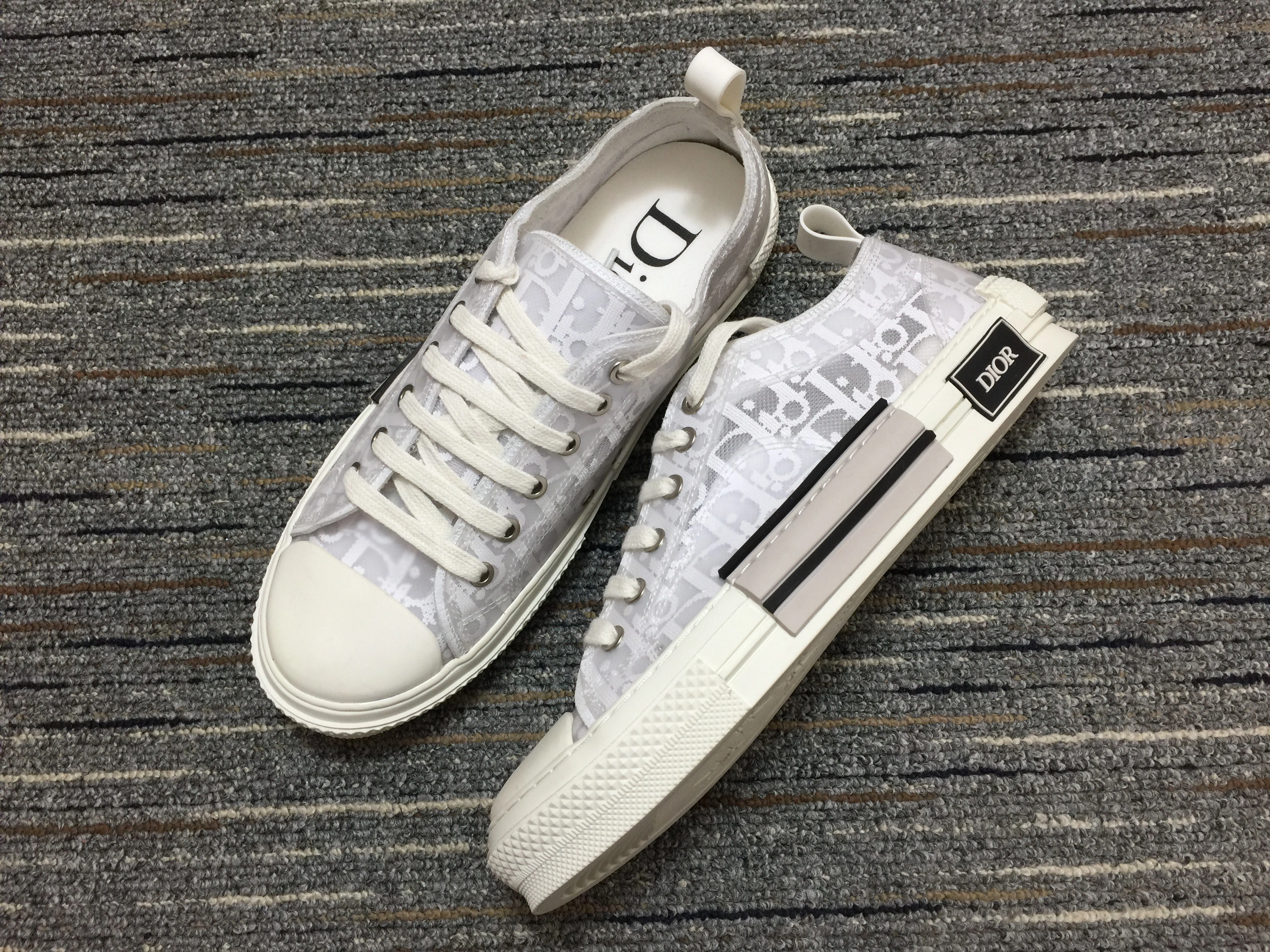 Men Women D*or Sneaker FashionForward 5886