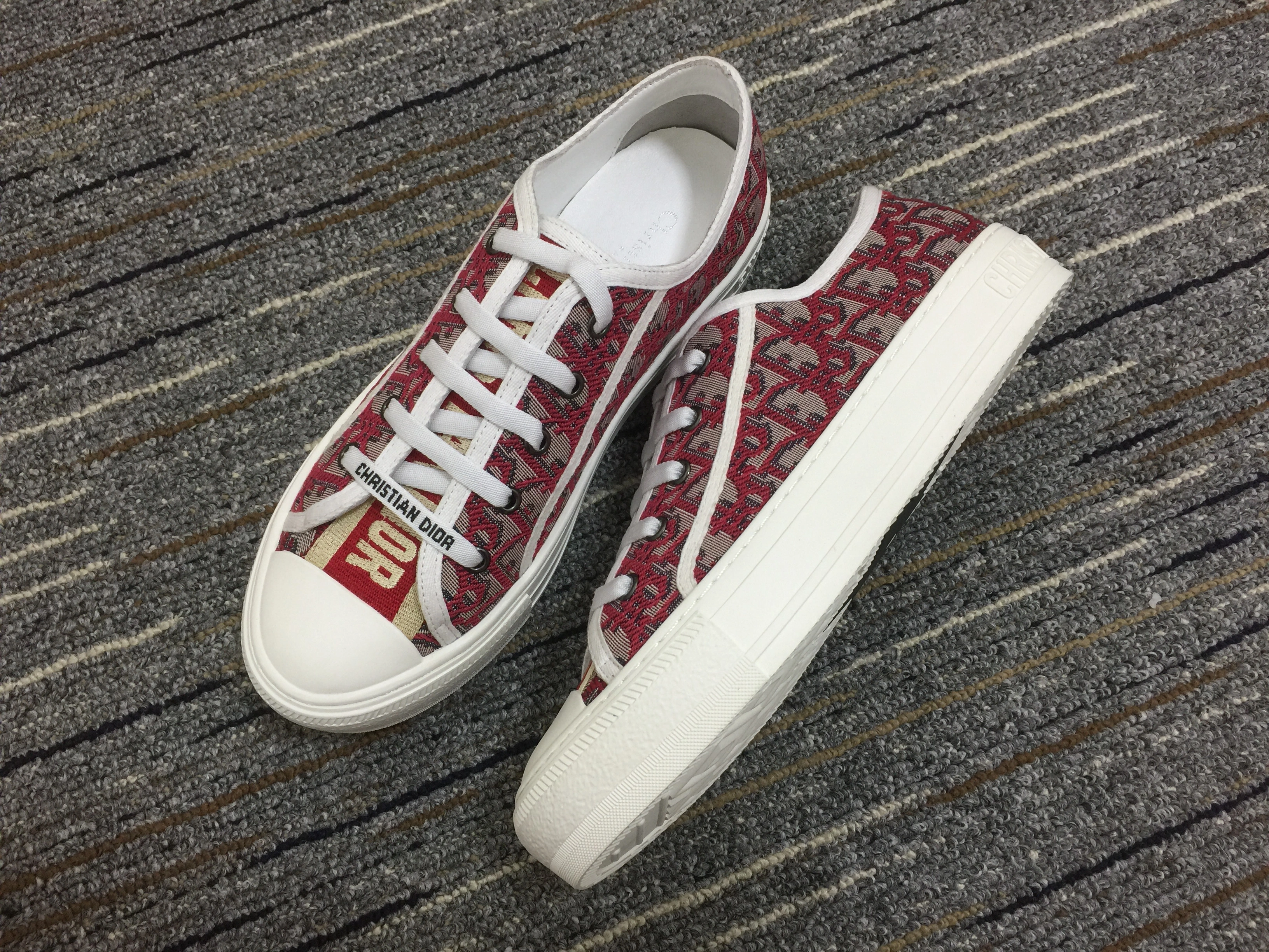 Men Women D*or Sneaker FashionForward 5886