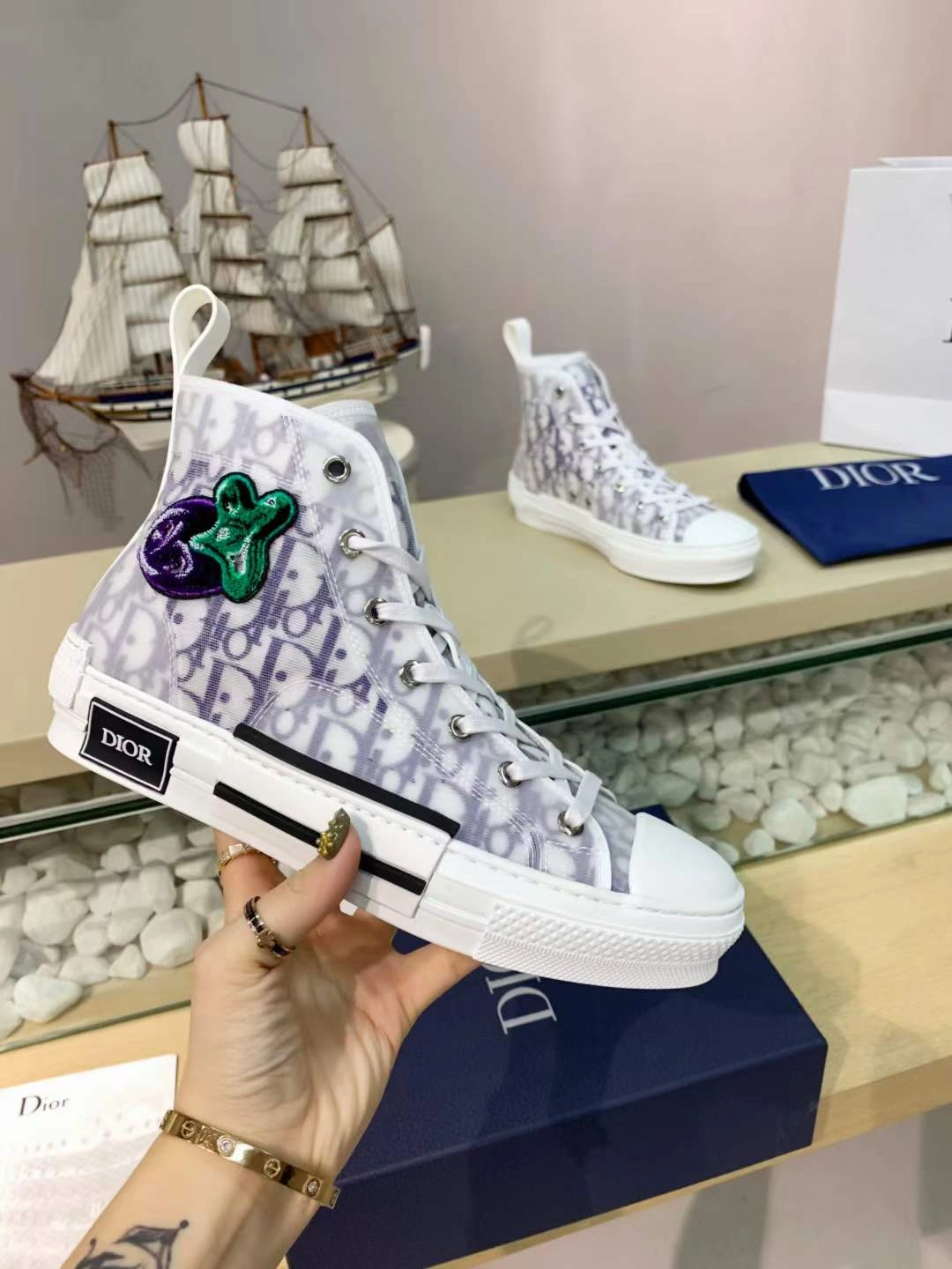 Sophisticated Men Women D*or Top Sneaker 5787