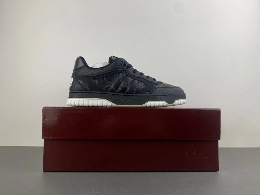 OnTrend Men Women G*ucci Top quality Sneaker MK20260120- 3362