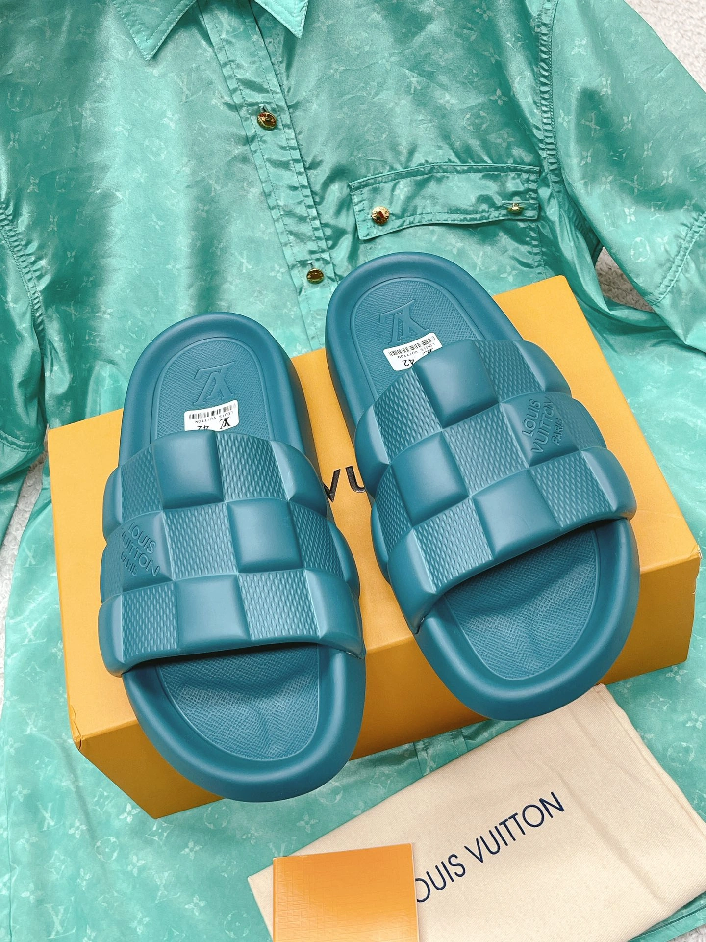 Durable Men Women L*ouis V*uitton Slippers CP 20230526 - 3992