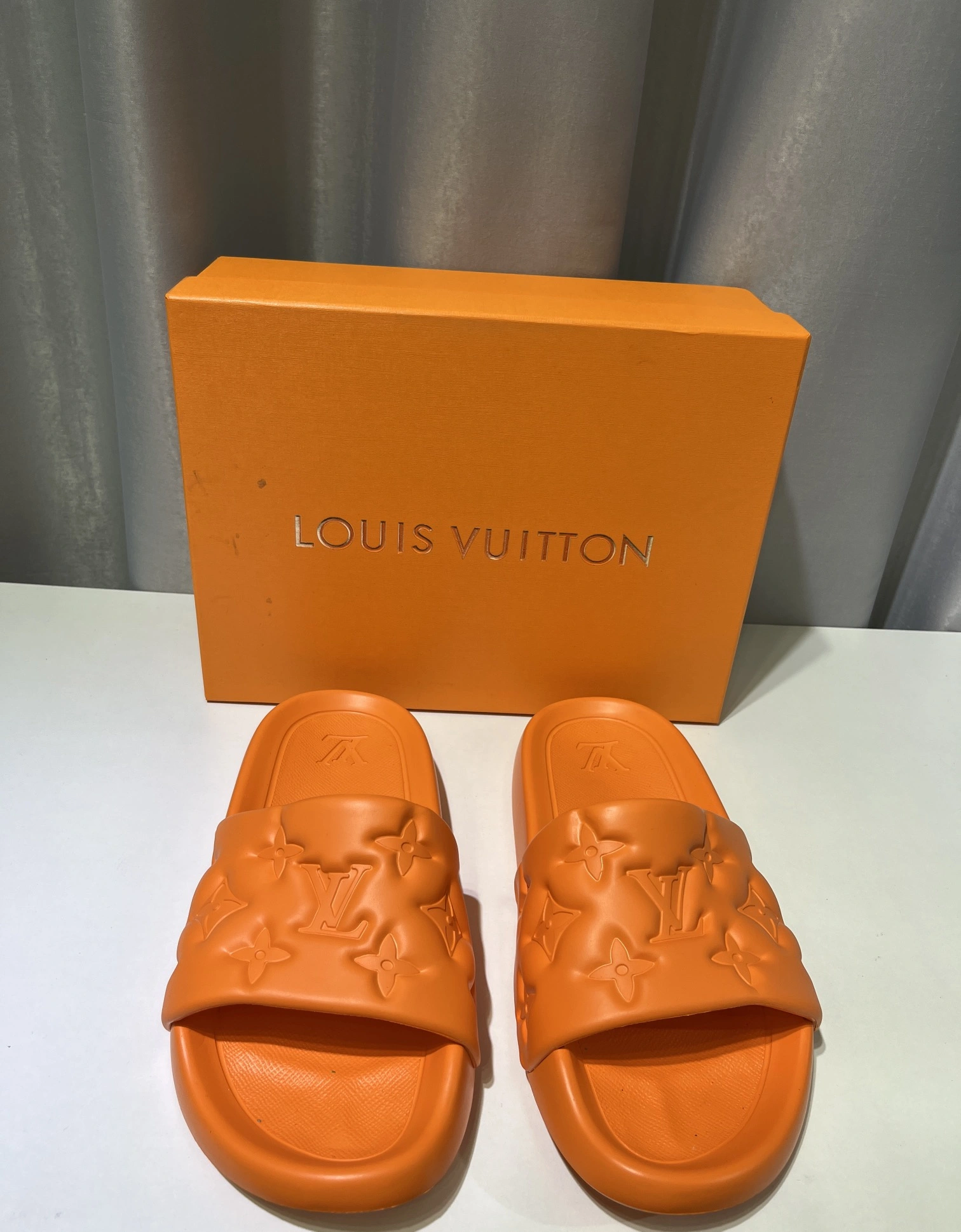 SmoothTexture Men Women L*ouis V*uitton Slippers CP 20230606- 3986
