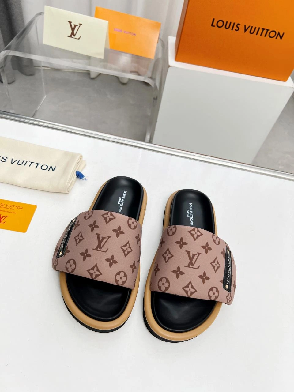 Classic Men Women L*ouis V*uitton Top Sandals CP 20230609- 3954