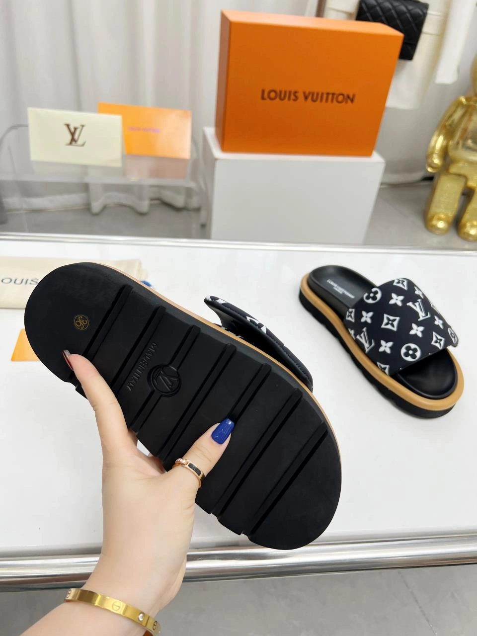 Affordable Men Women L*ouis V*uitton Top Sandals CP 20230609- 3952