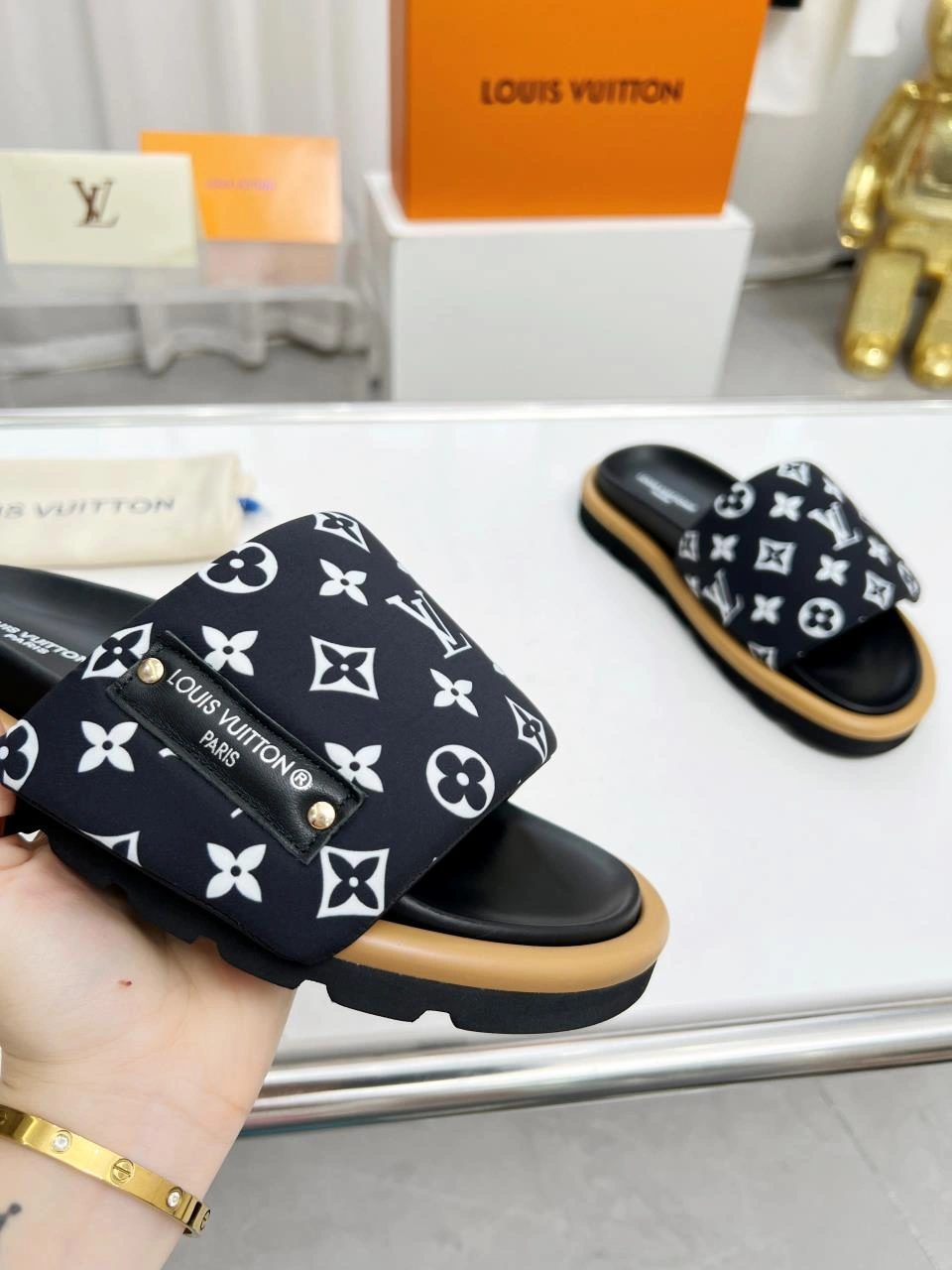 Affordable Men Women L*ouis V*uitton Top Sandals CP 20230609- 3952