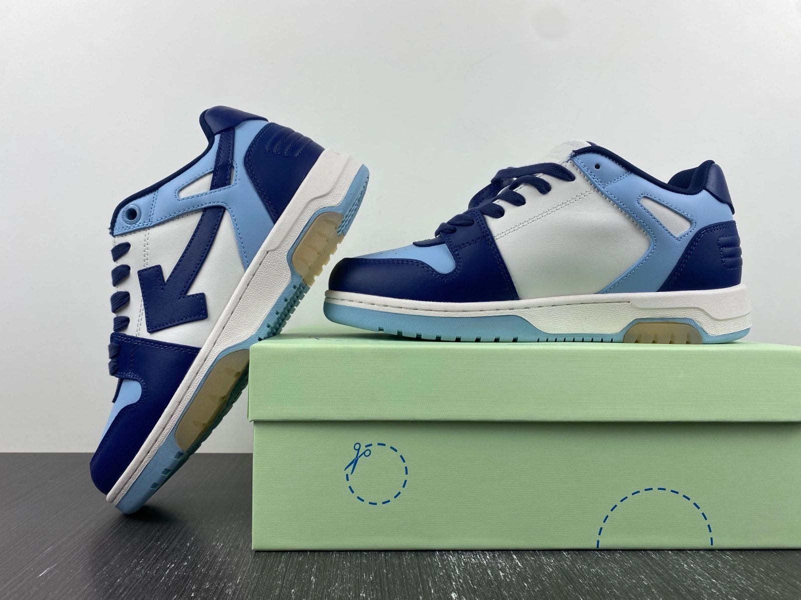 ComfortFit Men Women O*ff W*hite Out Of Office Sneakers Low Tops MK 20230905- 5470
