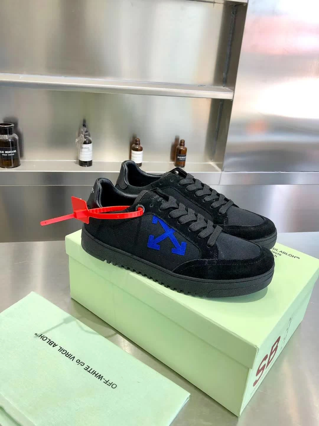 Vibrant Men Women O*ff W*hite Sneaker 5539
