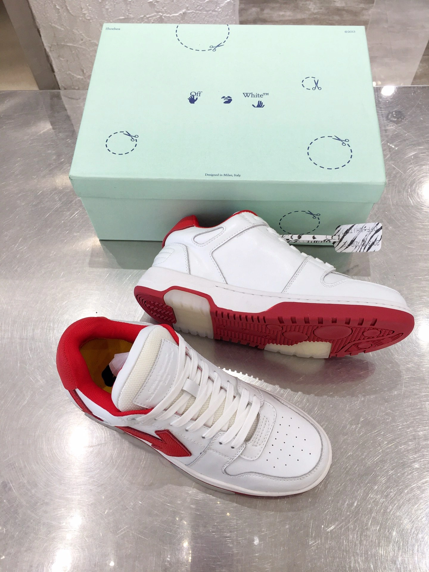 WellDesigned Men Women Off White Sneaker 5535