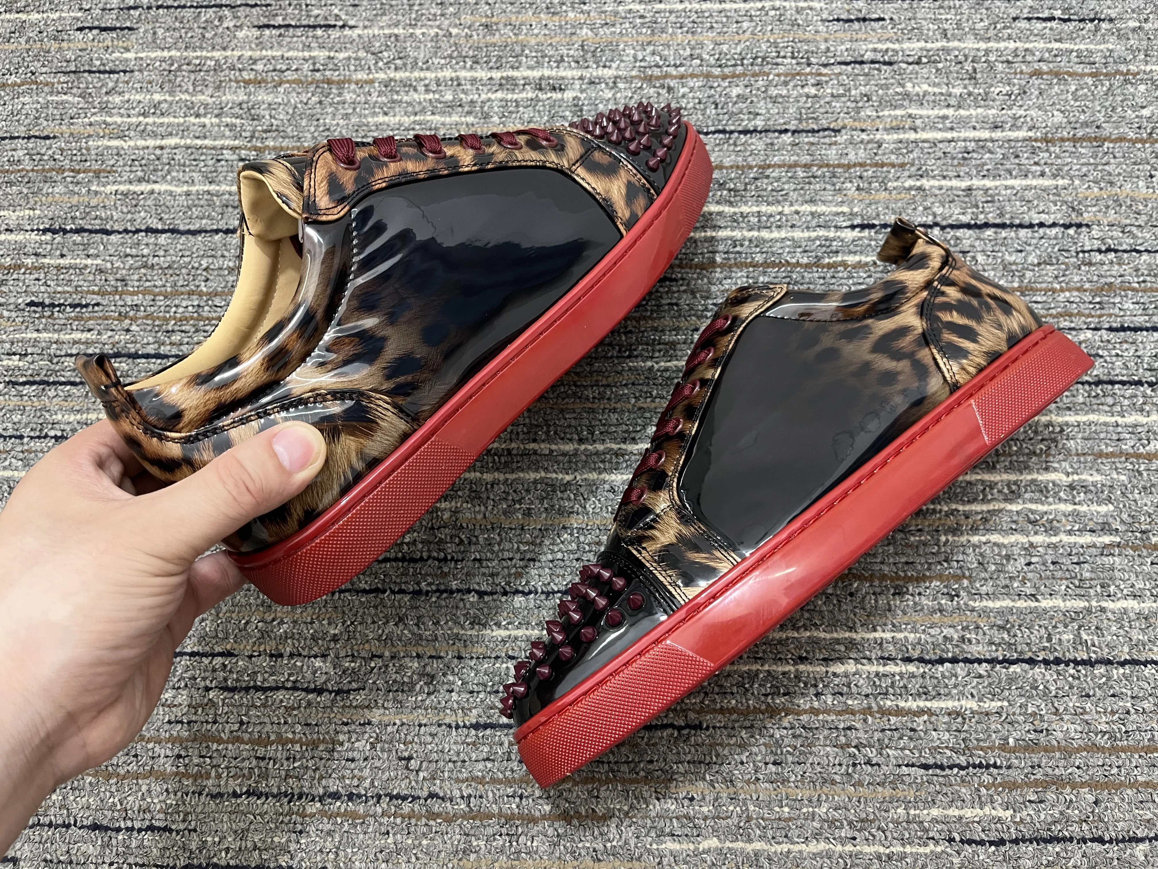 Sleek Men and Women C*hristian L*ouboutin Top Sneakers CL 20230818- 4957