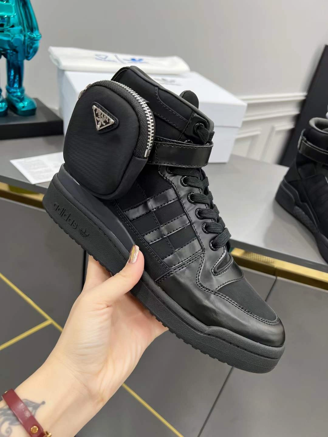 Durable Men and Women P*rada Top Sneakers High CL 20230825- 6544