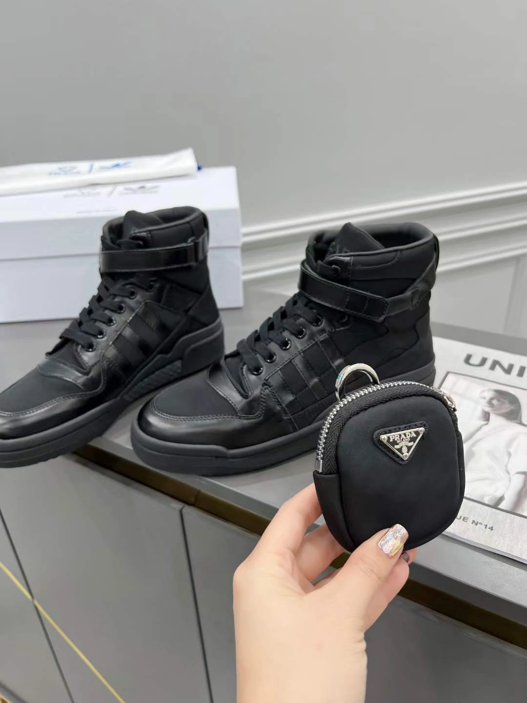 Durable Men and Women P*rada Top Sneakers High CL 20230825- 6544