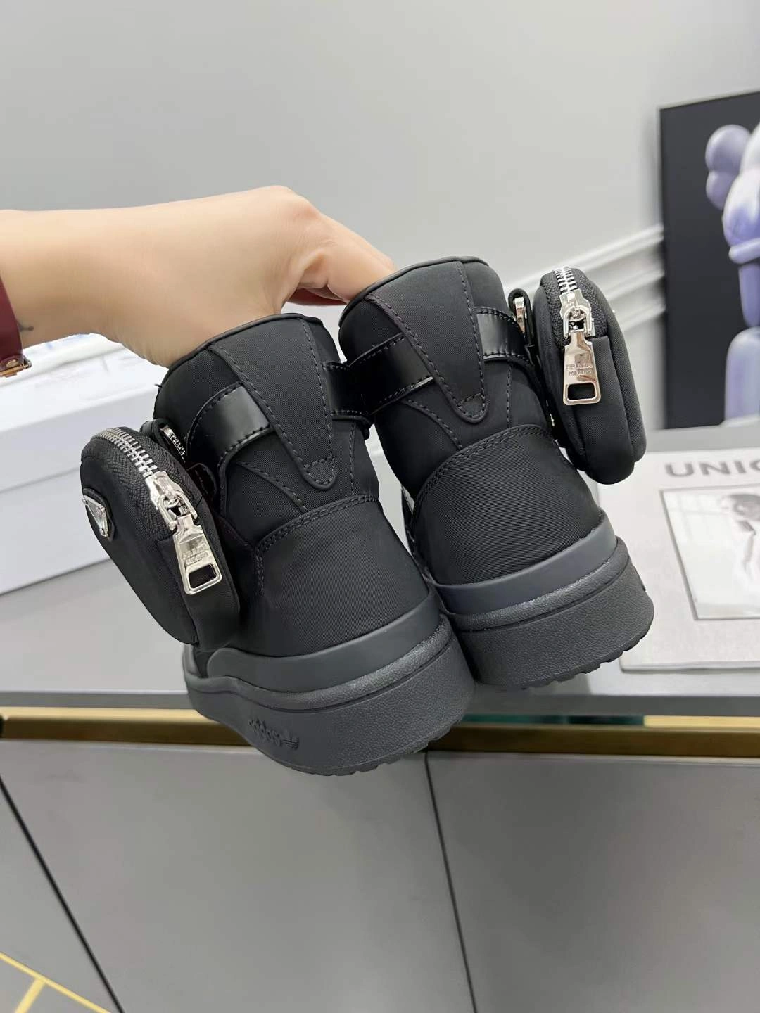 Durable Men and Women P*rada Top Sneakers High CL 20230825- 6544