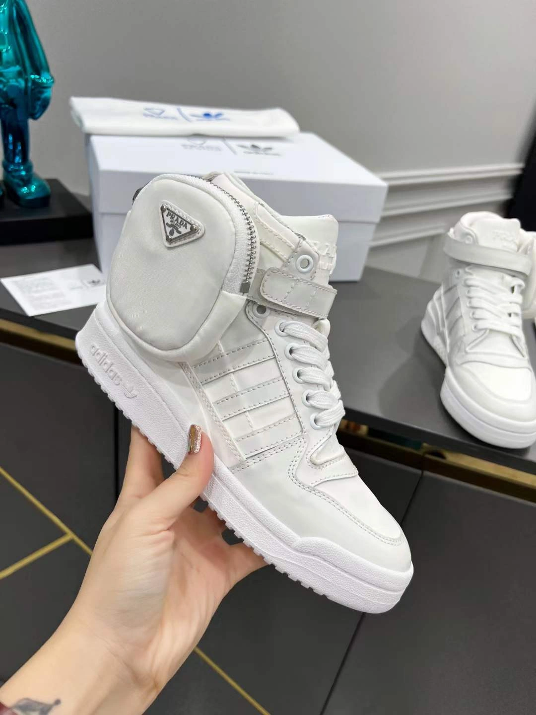 Premium Men and Women P*rada Top Sneakers High CL 20230825- 6543