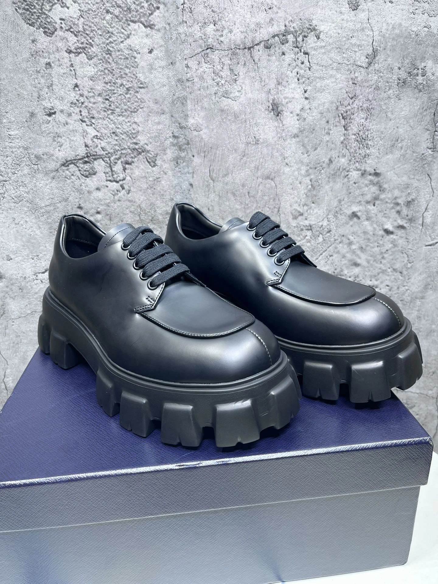 OdorResistant Mens P*rada Top Loafer CP230310- 6555