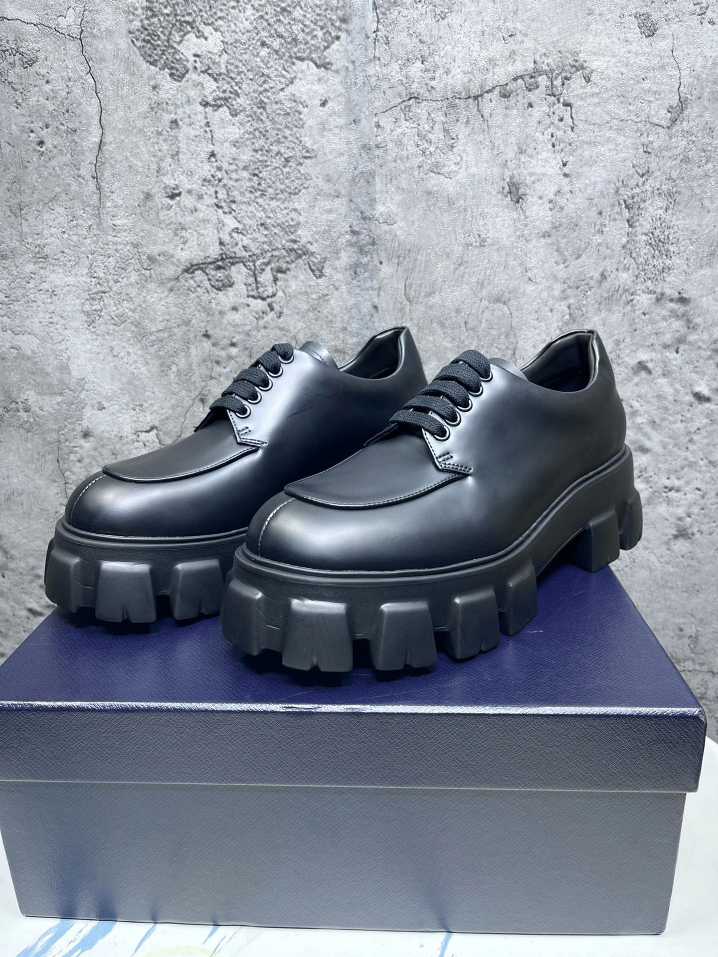 OdorResistant Mens P*rada Top Loafer CP230310- 6555
