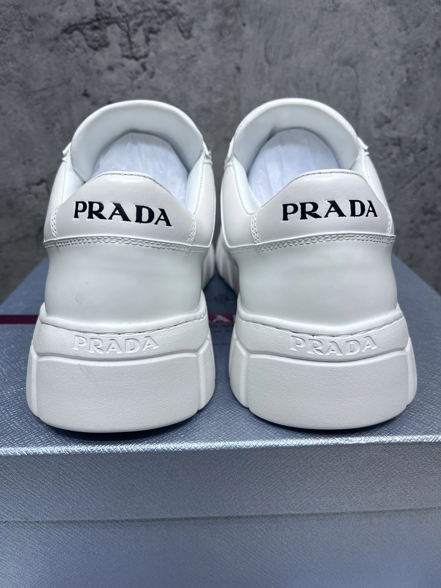 Sporty Mens P*rada Top Sneakers CP230310- 6561