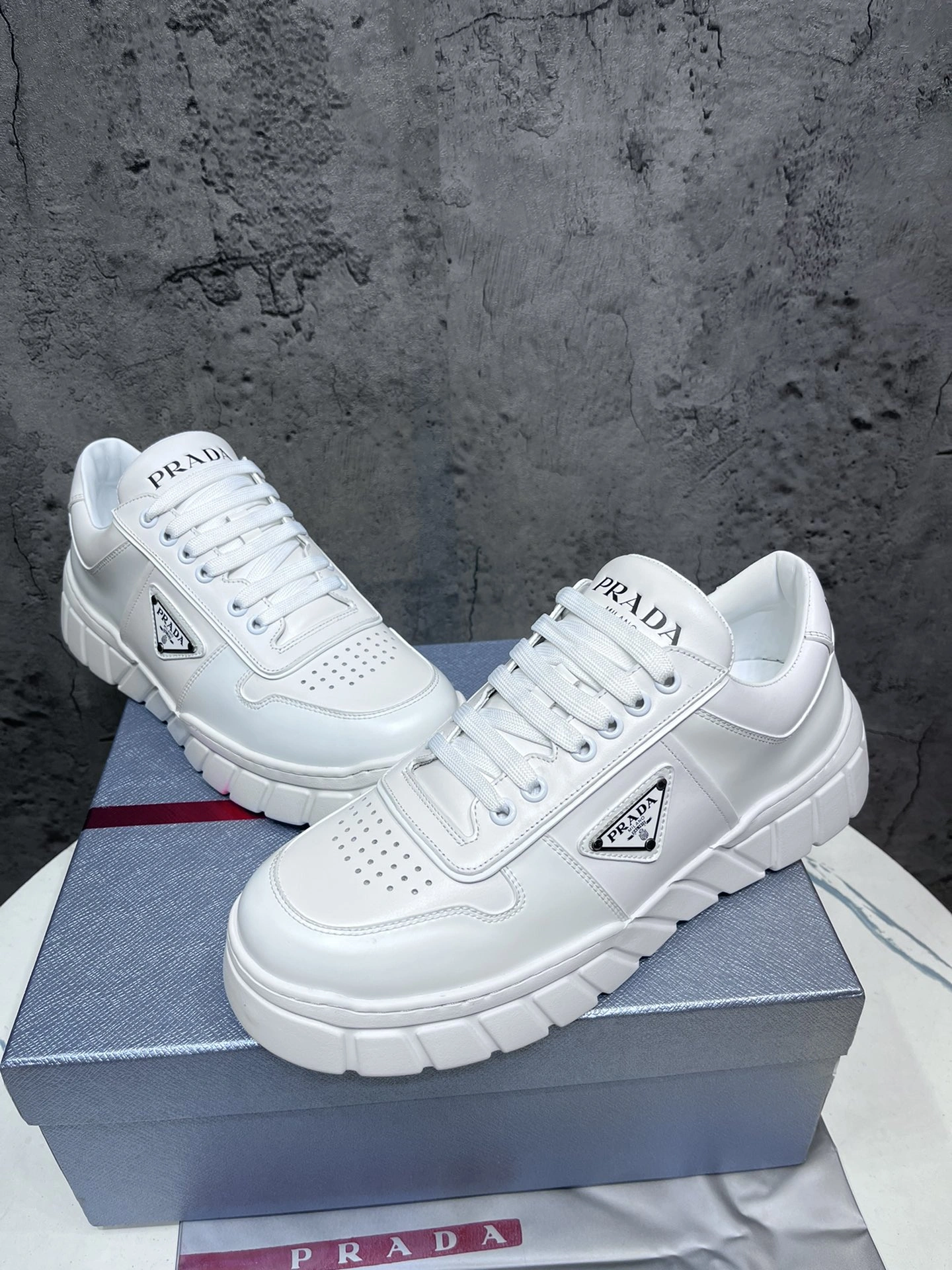 Sporty Mens P*rada Top Sneakers CP230310- 6561
